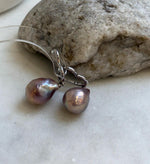 Elly’s Freshwater baroque pearls Heart Earrings: Extreme luster mirrored, Rose Iridescent, to 18mm, S925 silver earrings.Pearl Jewelry Idea.