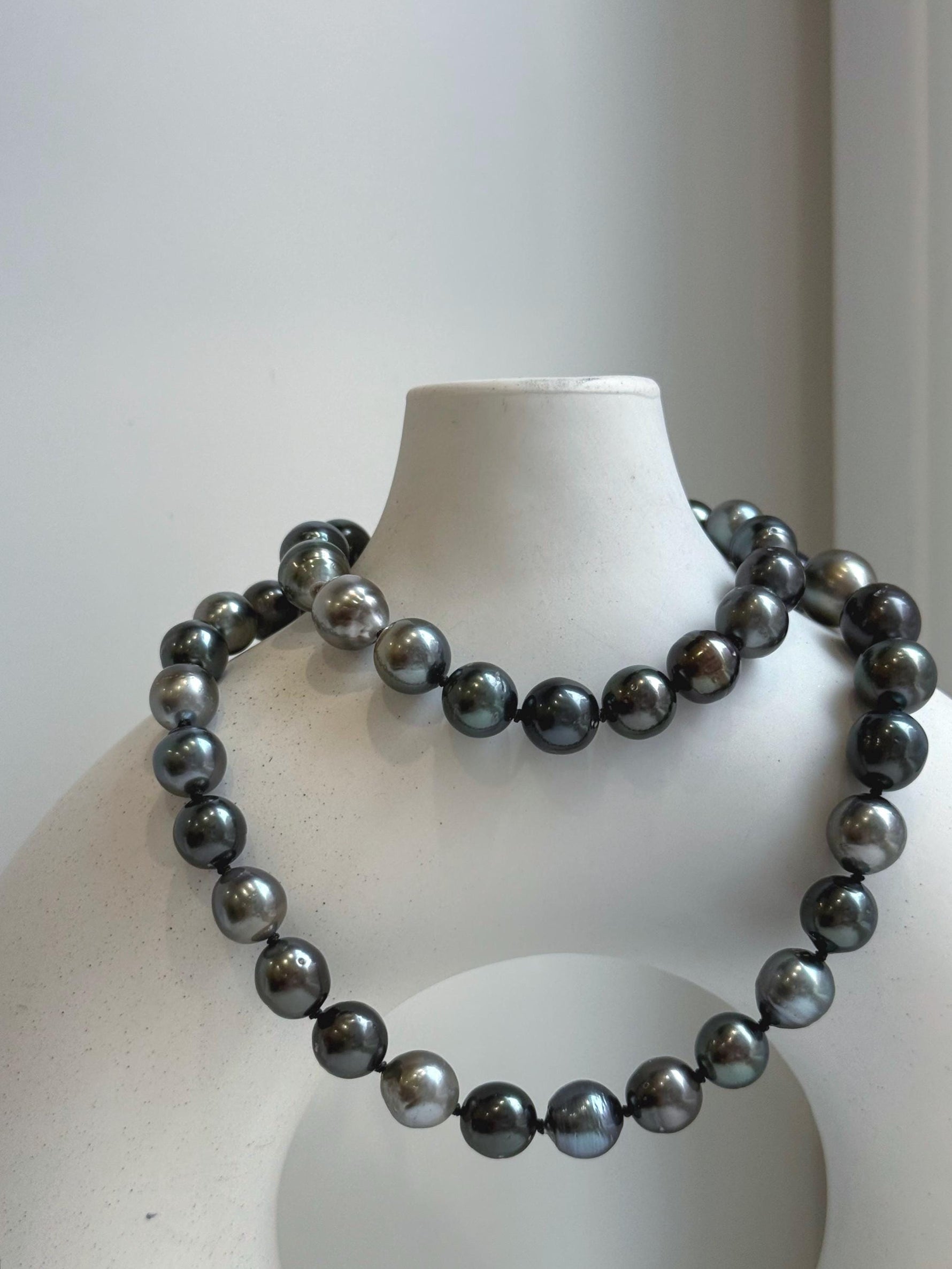 Elly’s 43pcs 8.9-11.1mm Tahitian Multicolor Ocean Pearls Necklace: extreme luster mirrored, knotted 20.5”, S925 silver necklace.gift for her