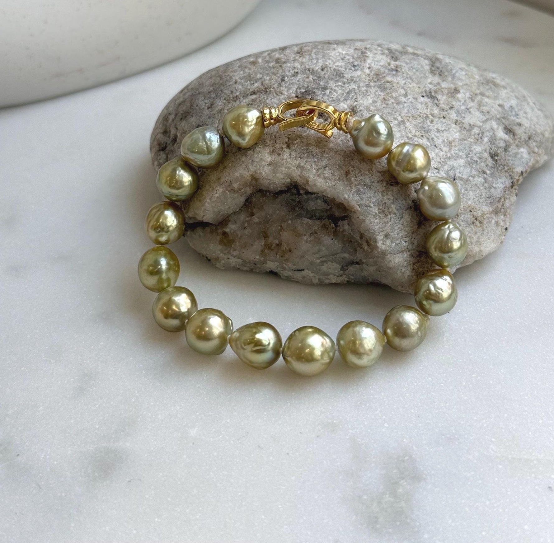 Elly’s 16pcs 8.9-10.2mm Genius south sea Tea Golden ocean Pearls Bracelet: Extreme luster mirrored, 7.7”, S925 silver bracelet. gift for her
