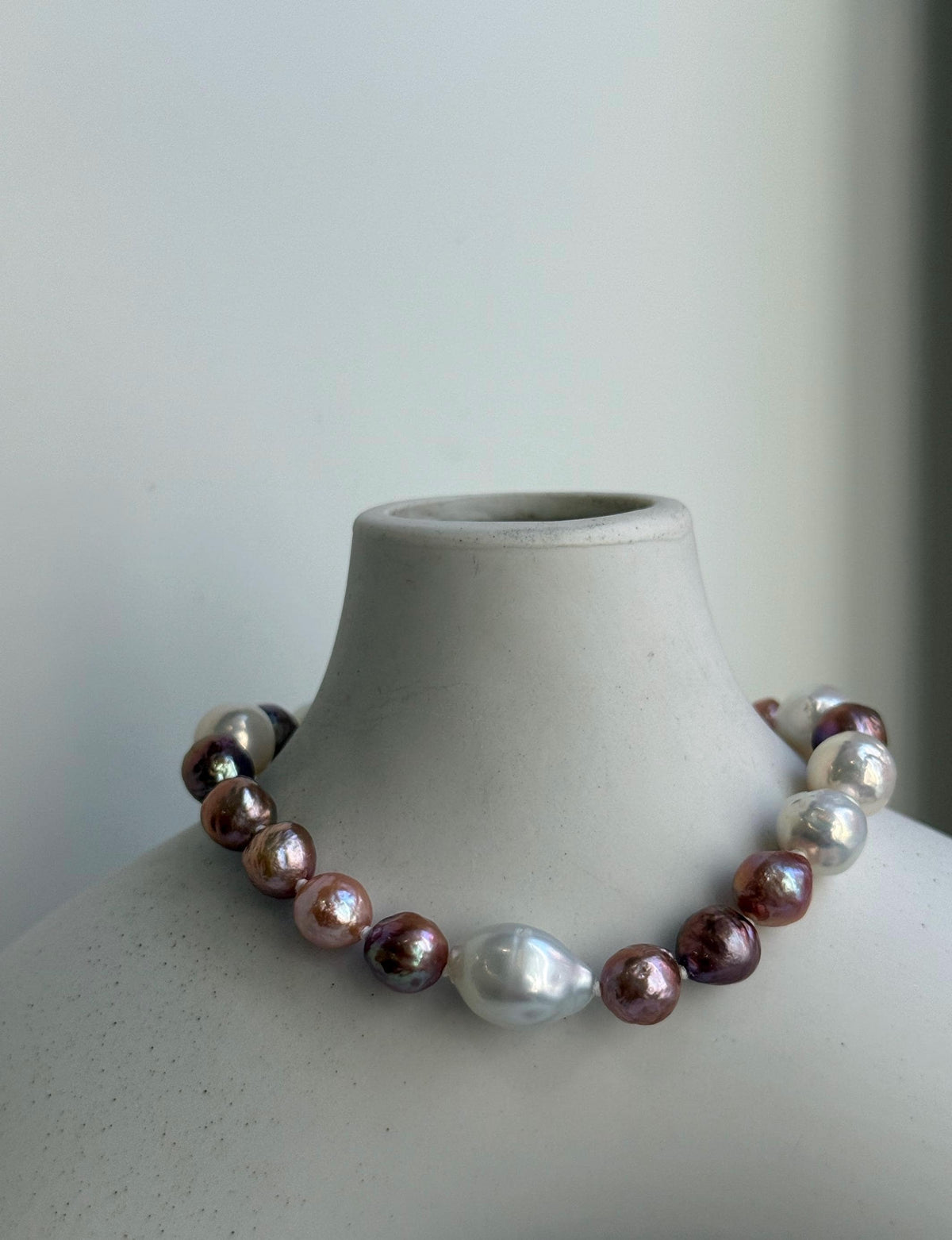 Elly’s Metallic pink rose gold pearls Bracelet: Extreme luster mirrored, 8” knotted, S925 silver Braclet. Pearl jewelry idea, gift for her