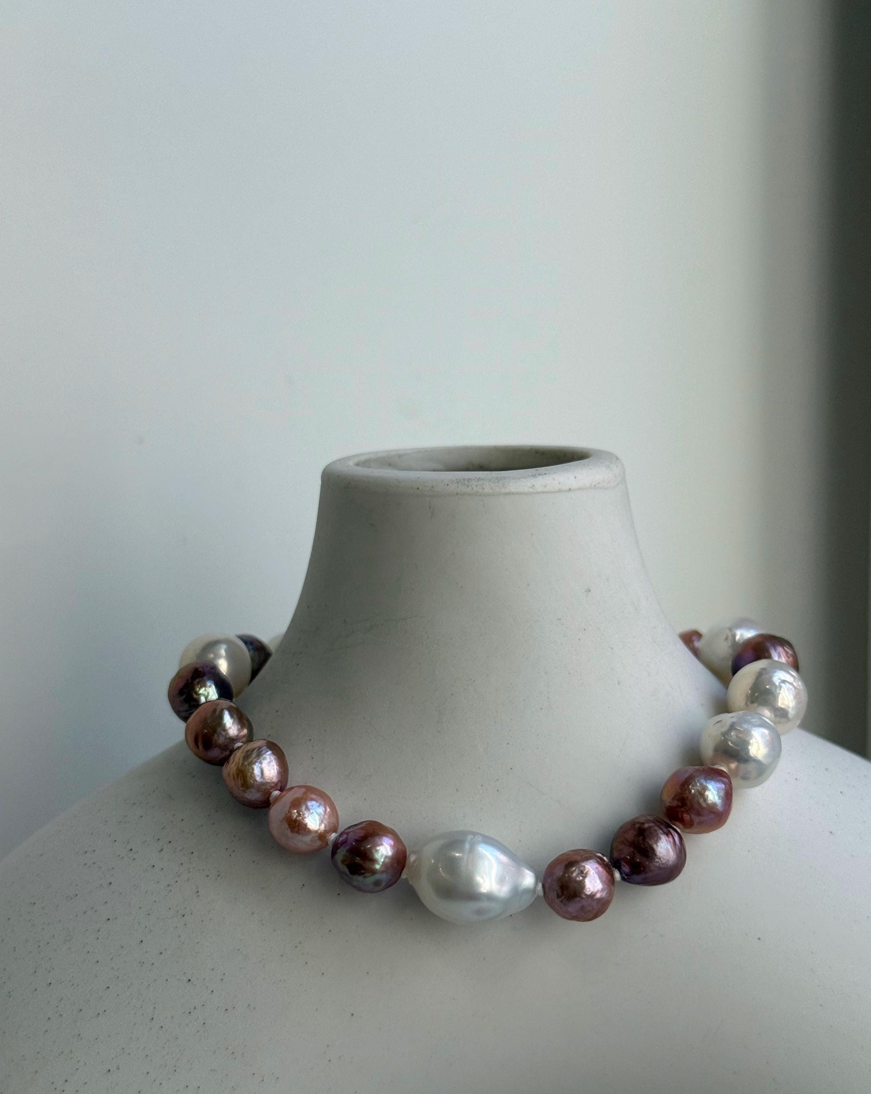 Elly’s Metallic pink rose gold pearls Bracelet: Extreme luster mirrored, 8” knotted, S925 silver Braclet. Pearl jewelry idea, gift for her