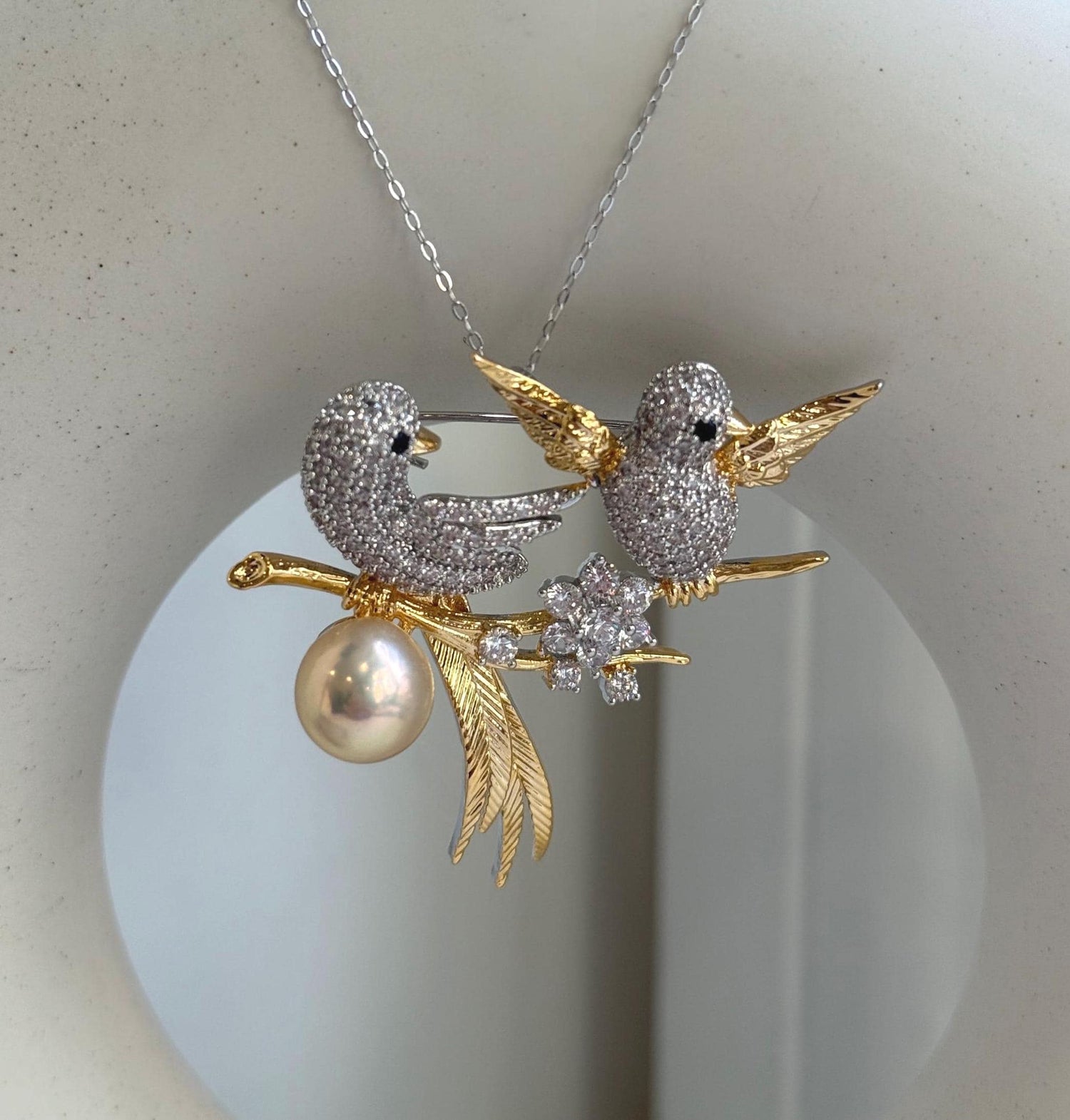 Elly’s Edison peach Gold Pearl Bird Brooch Pendant 2in1: Extreme luster mirrored, 10.7mm, 5x5cm, s925 silver chain not included.gift for her