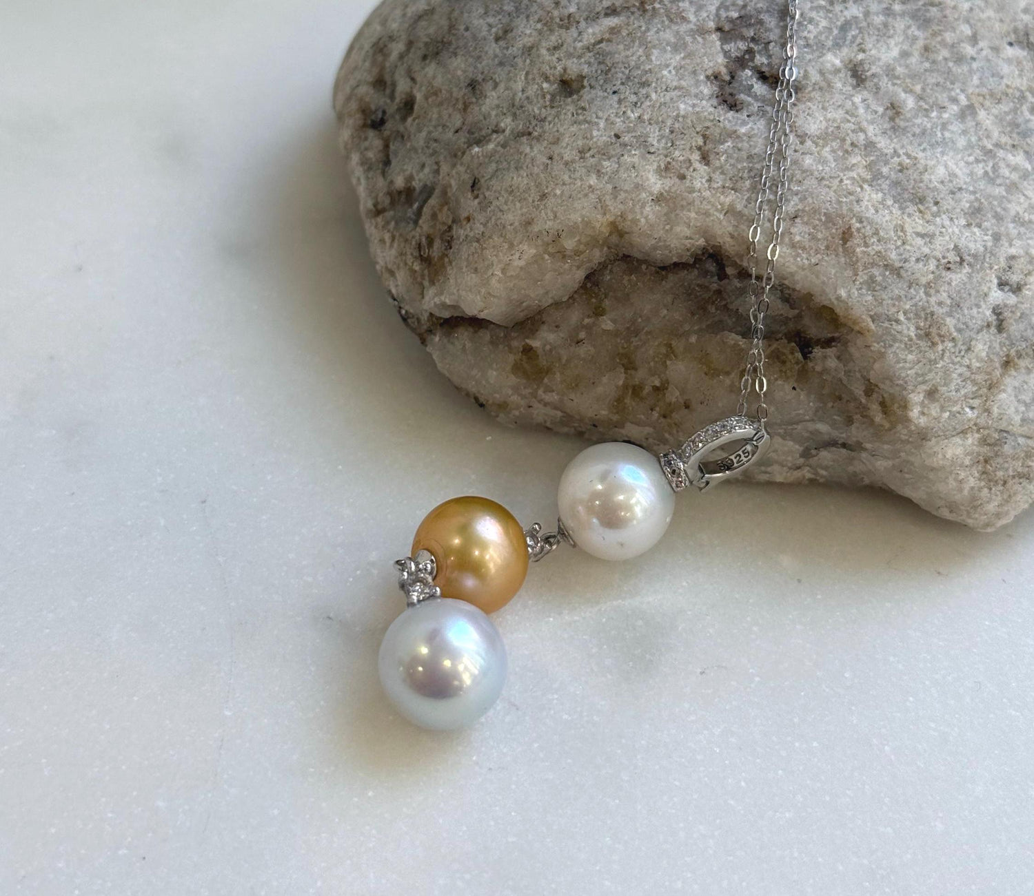 Elly’s 3pcs 11-11.2mm Edison Pears Pendant: Extreme luster mirrored, white golden blue pearls, 5.5cm, s925 silver necklace set. gift for her