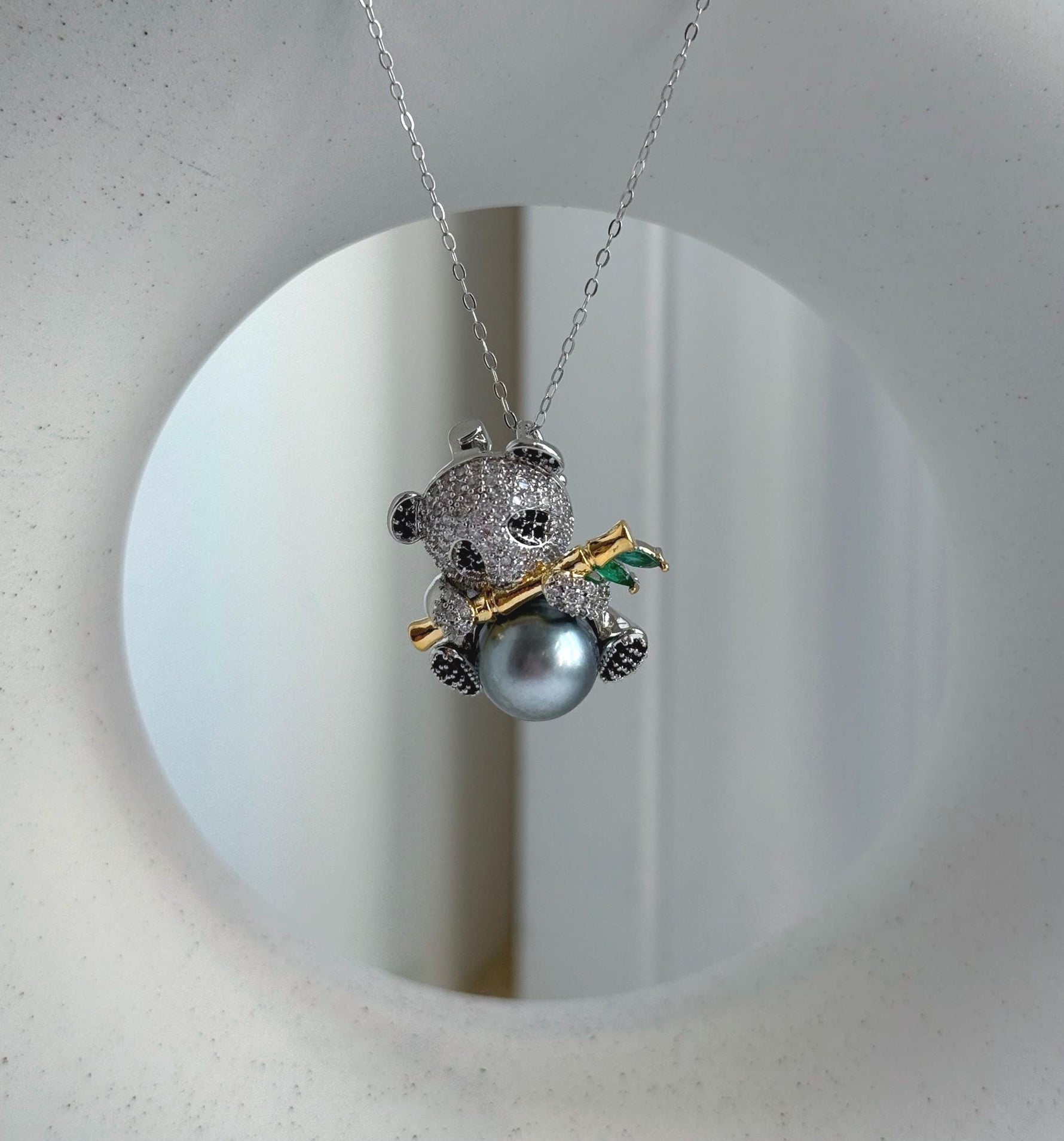 Elly’s 10.3mm Tahitian silver platinum Ocean Panda Brooch Pendant 2in1: Extreme Luster mirrored, 2.2x2.3cm, gift for her