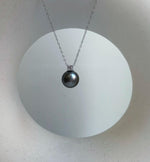 Elly’s 10.6mm Tahitian dark platinum ocean pearl pendant: Extreme luster mirrored, 1.4cm high, S925 silver pendant, chain set. gift for her