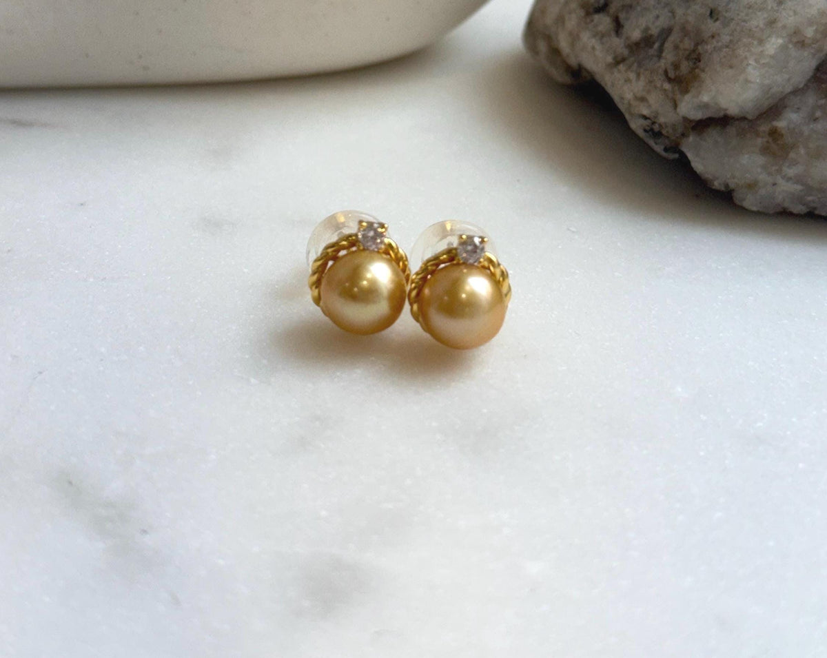 Elly’s 9.1mm Edison deep gold Pearls Earrings studs: Extreme luster Mirrored,  1.1x1.3cm, S925 silver earrings studs. gift for her daily wear