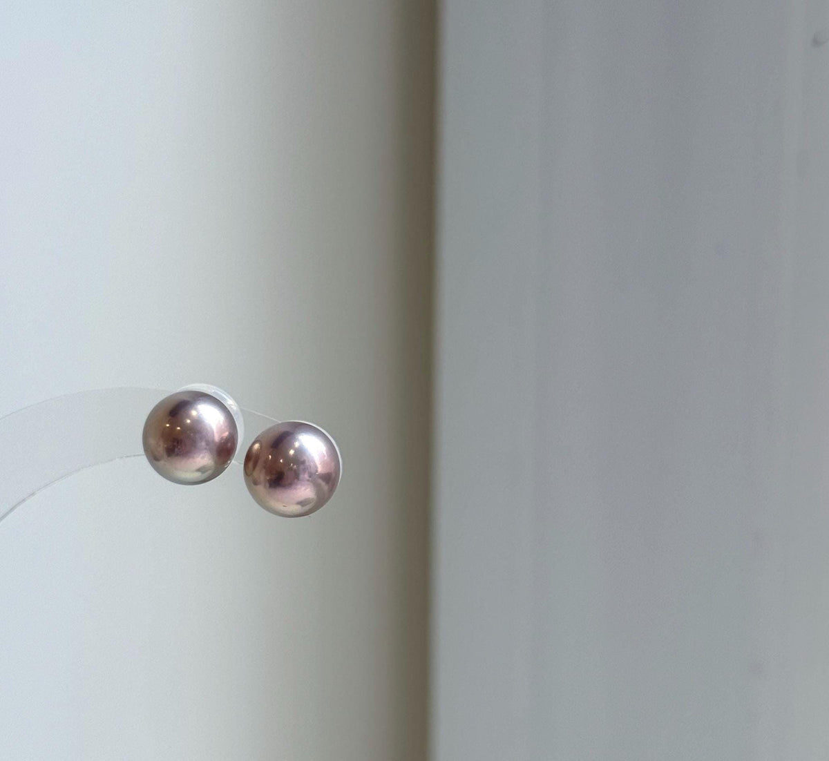 Elly’s 9.9mm Edison Metallic Rose Pearls Earrings studs: Extreme luster Mirrored, S925 silver Classic minimalist earrings studs. gift for her daily office pearls earrings