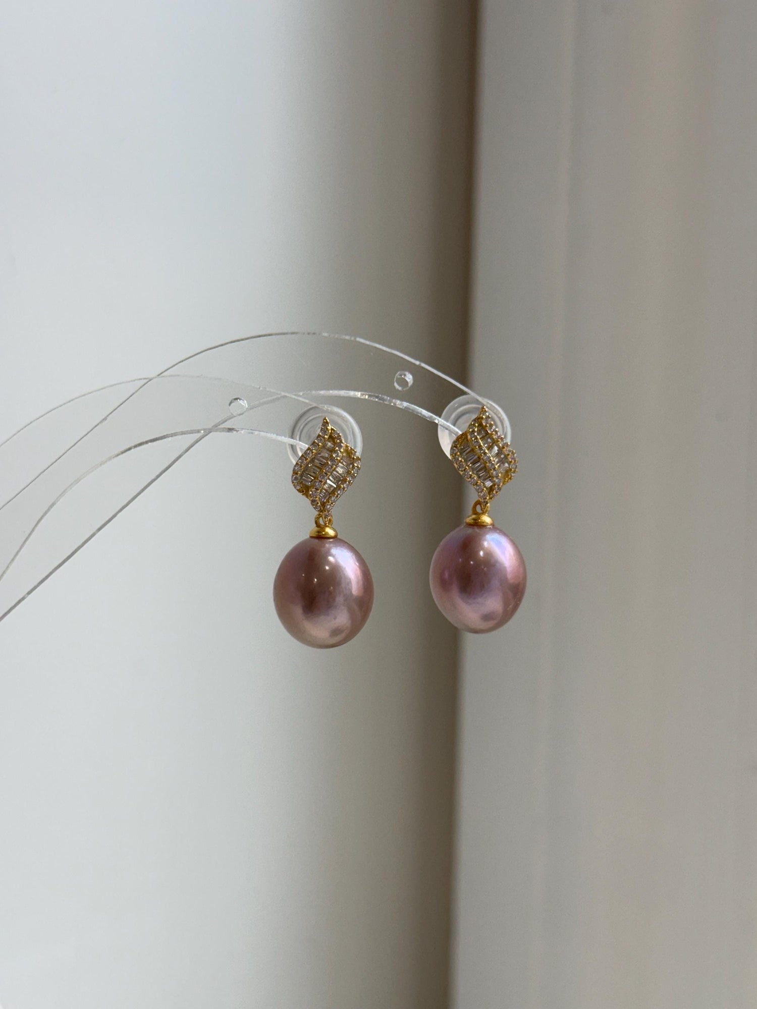 Elly’s 12.6x14.1mm Edison Pearls Earrings: Extreme luster Mirrored, metallic rose pearls green hue, 2.8cm high, S925 silver dangle earrings. daily office pearls earrings