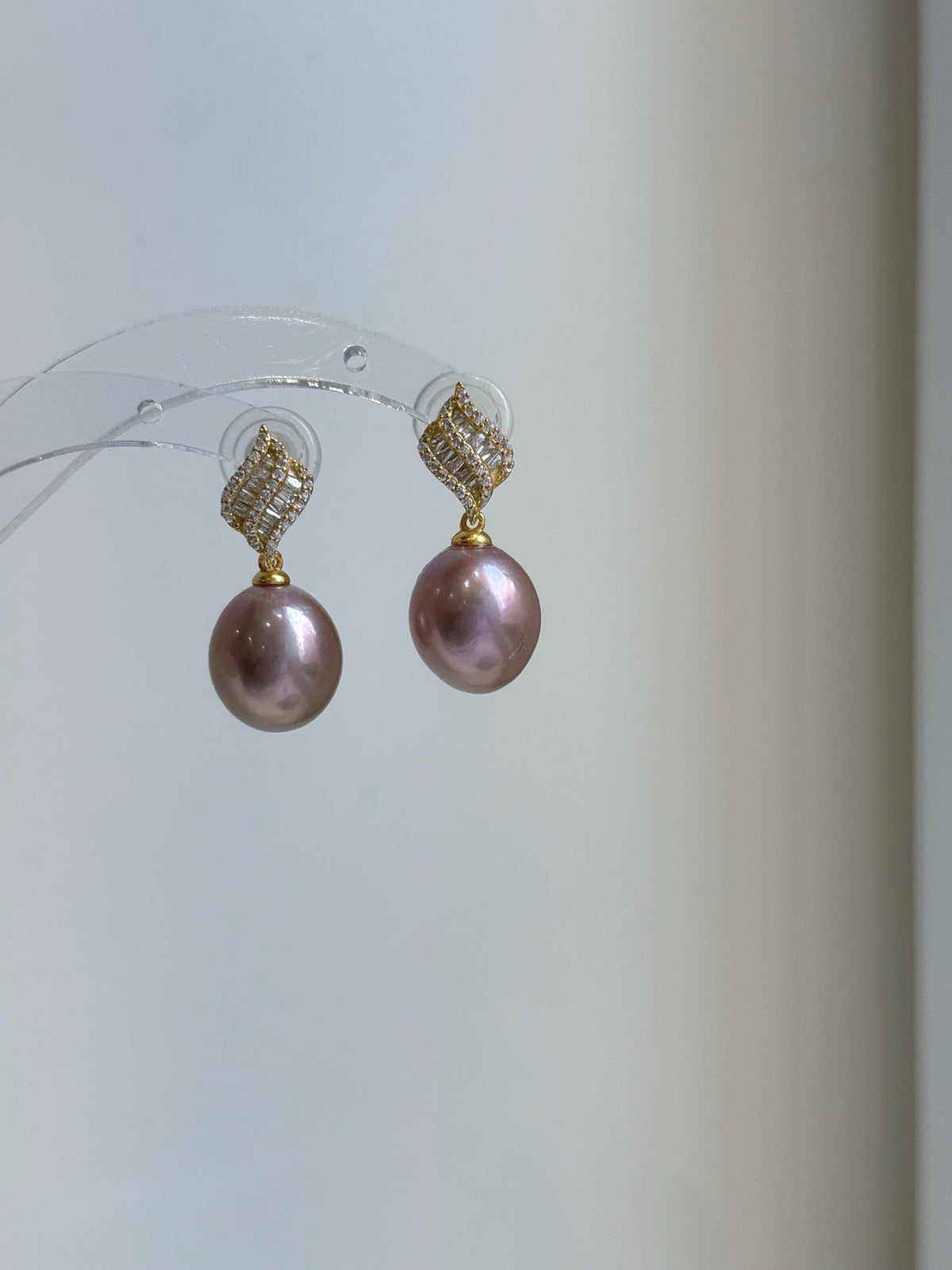 Elly’s 12.6x14.1mm Edison Pearls Earrings: Extreme luster Mirrored, metallic rose pearls green hue, 2.8cm high, S925 silver dangle earrings. daily office pearls earrings