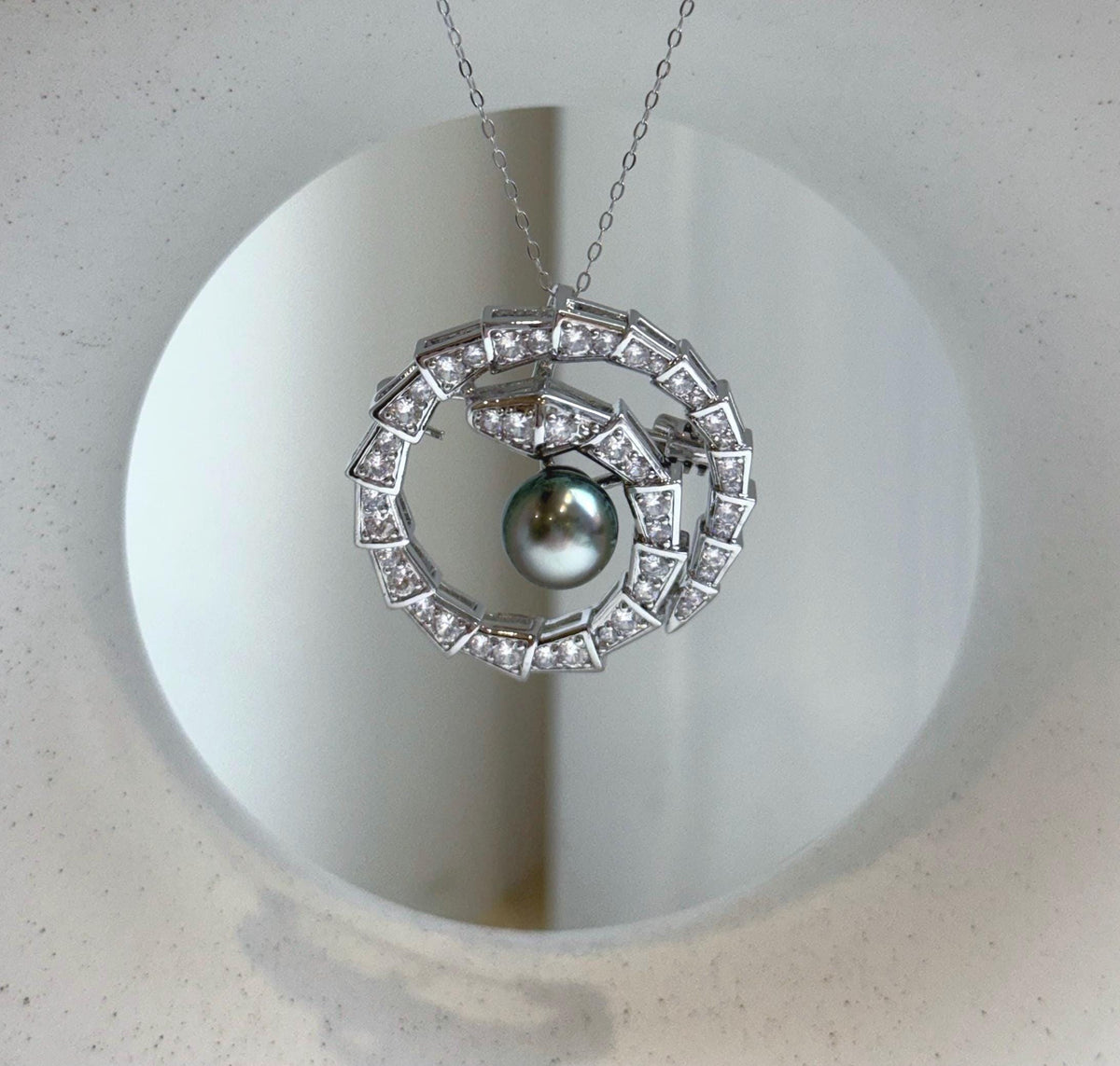 Elly’s 9.4mm Tahitian Peacock Green Ocean Pearl Vintage Snake Brooch Pendant 2in1: Extreme luster mirrored, gift for her