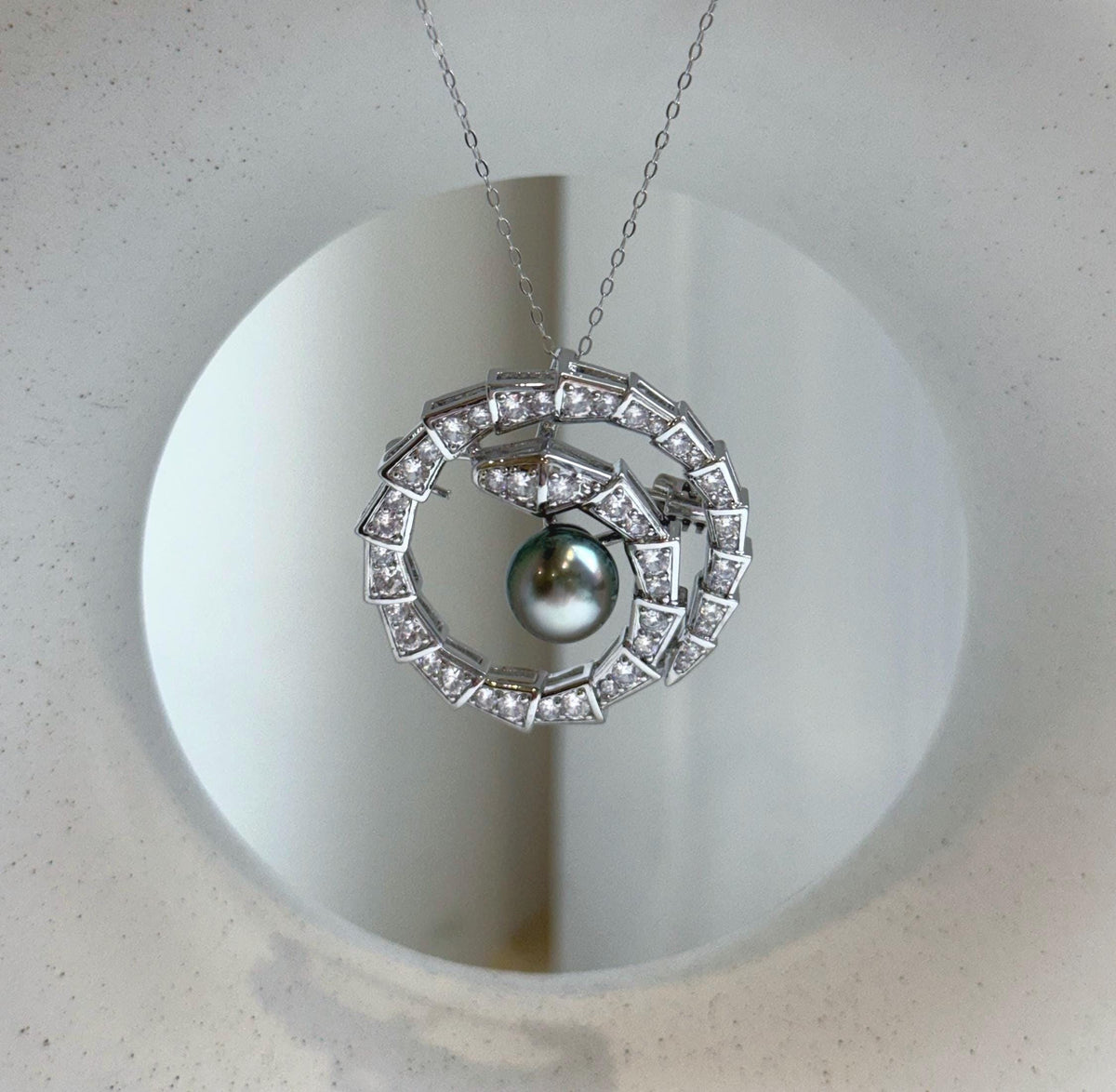 Elly’s 9.4mm Tahitian Peacock Green Ocean Pearl Vintage Snake Brooch Pendant 2in1: Extreme luster mirrored, gift for her