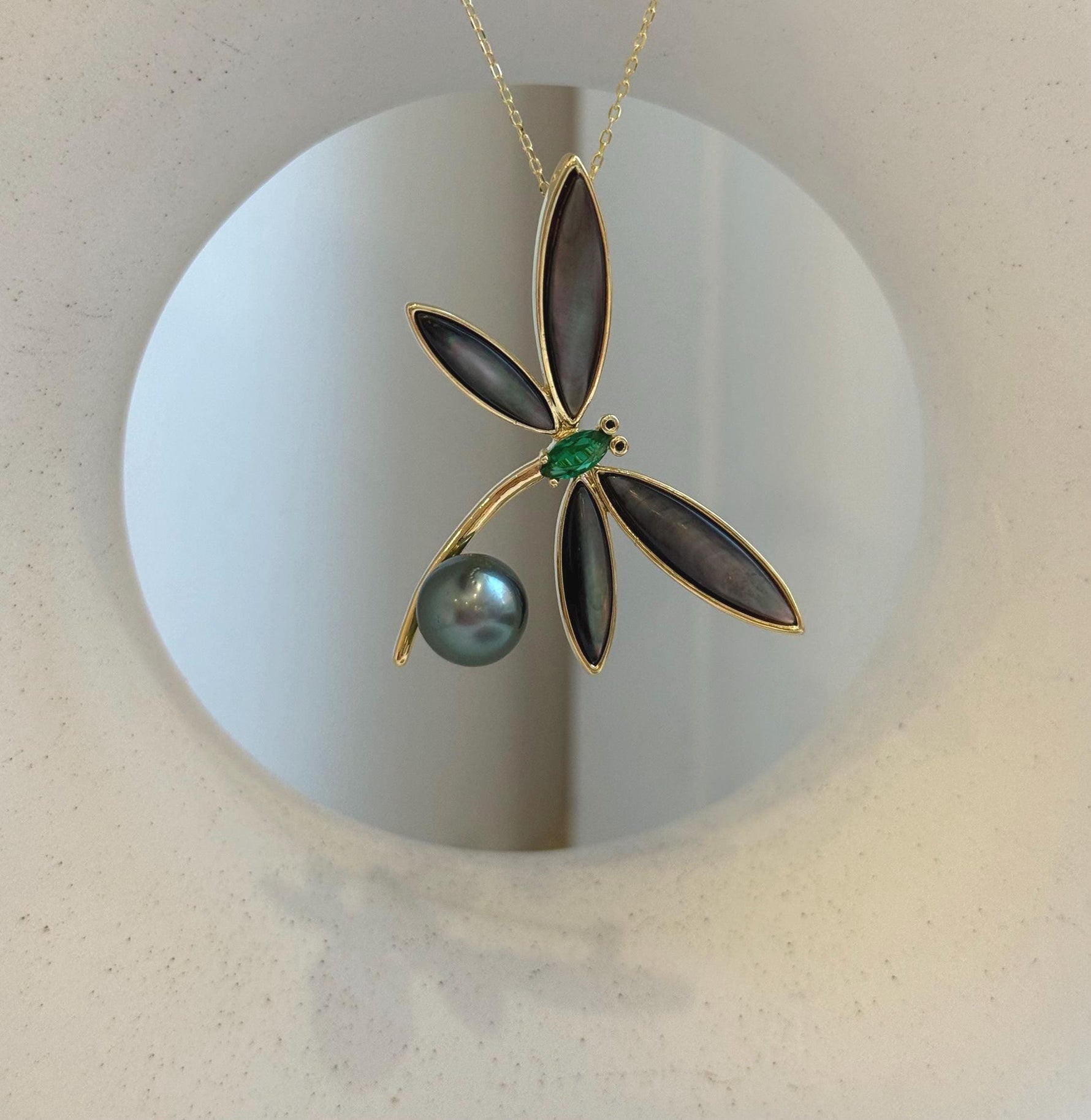 Elly’s Tahitian peacock Ocean Pearl dragonfly Brooch pendant 2in1: Extreme luster mirrored, 9.6mm, 4.6x3.5cm, s925 silver chain not include