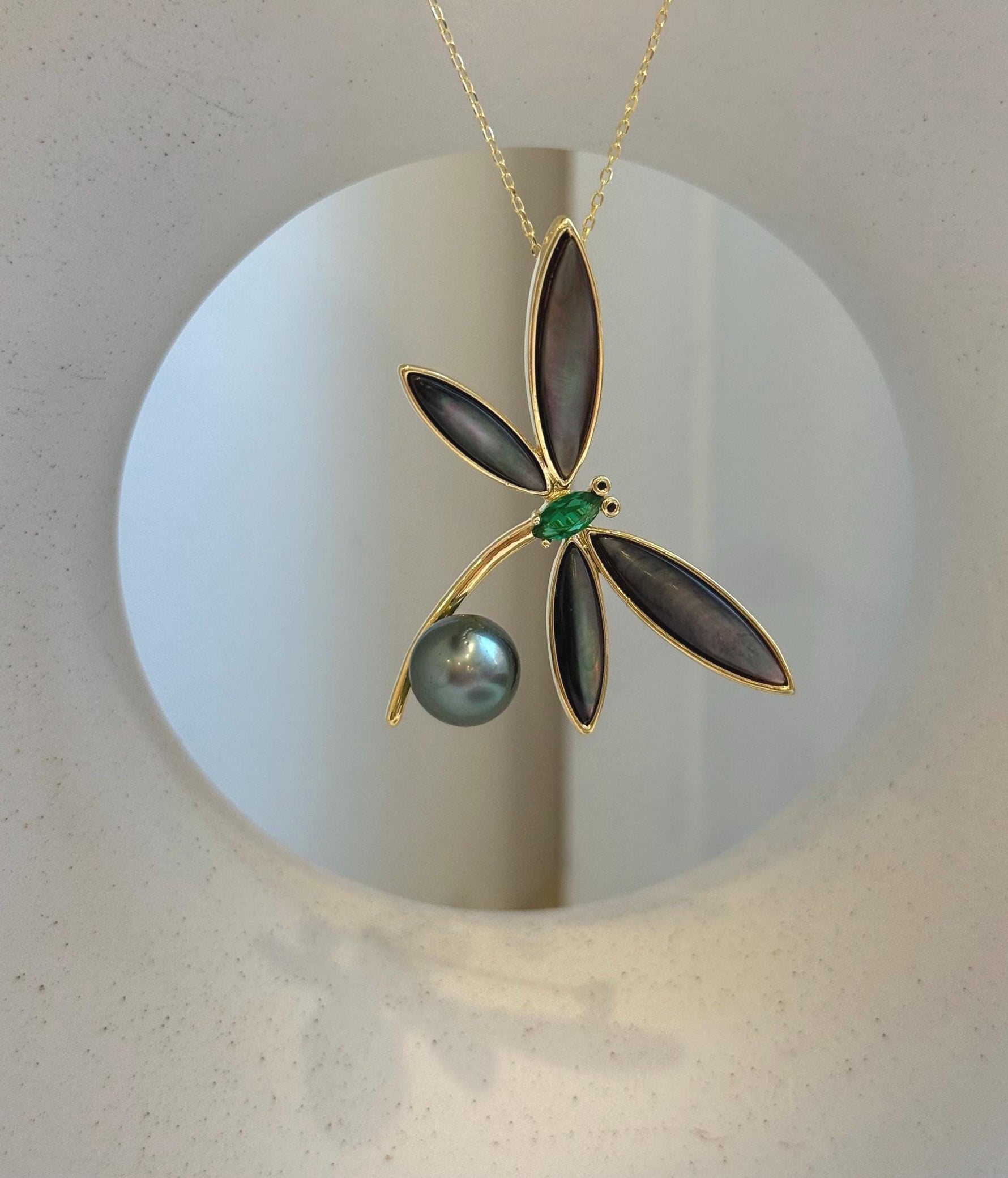 Elly’s Tahitian peacock Ocean Pearl dragonfly Brooch pendant 2in1: Extreme luster mirrored, 9.6mm, 4.6x3.5cm, s925 silver chain not include