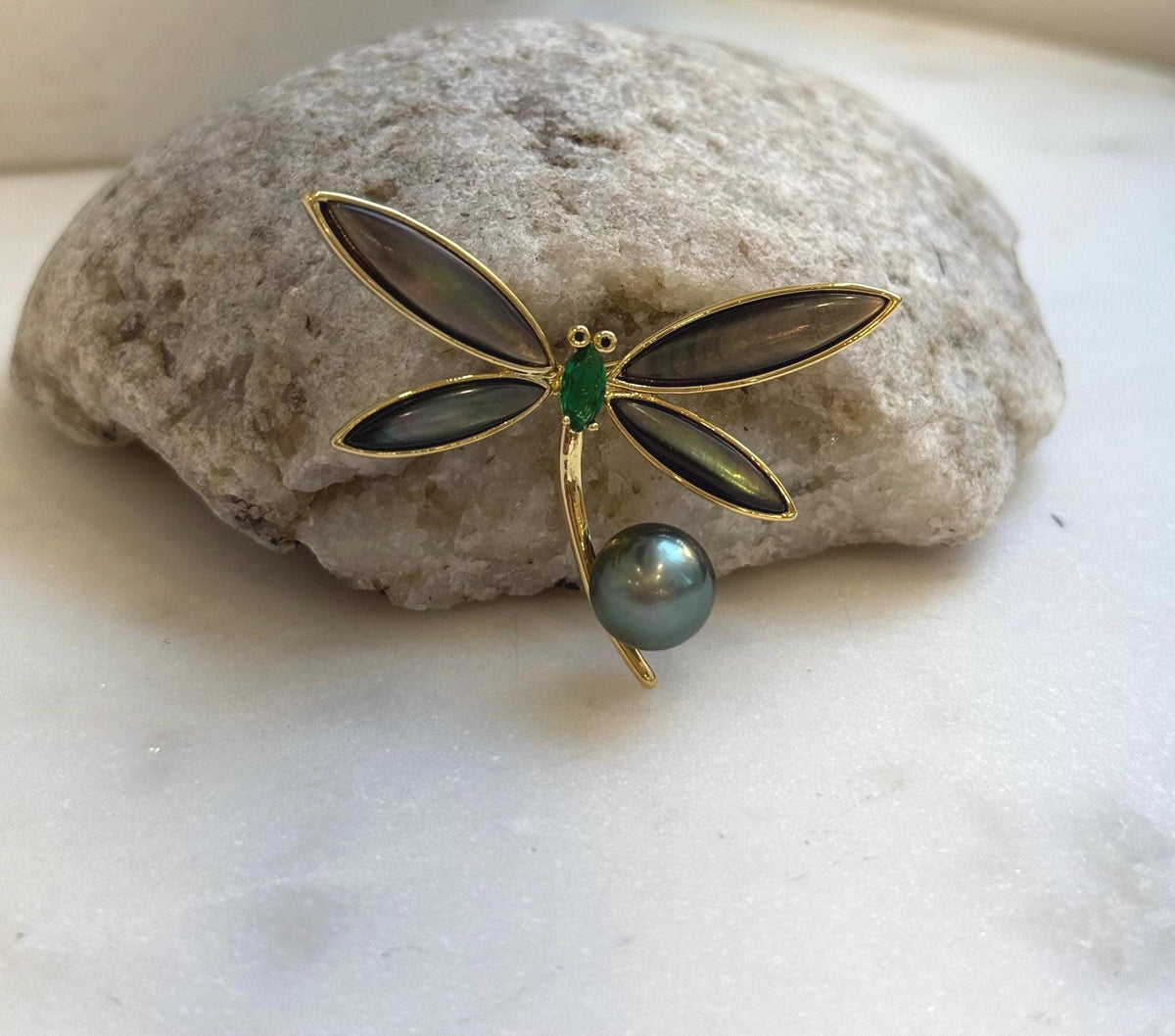 Elly’s Tahitian peacock Ocean Pearl dragonfly Brooch pendant 2in1: Extreme luster mirrored, 9.6mm, 4.6x3.5cm, s925 silver chain not include