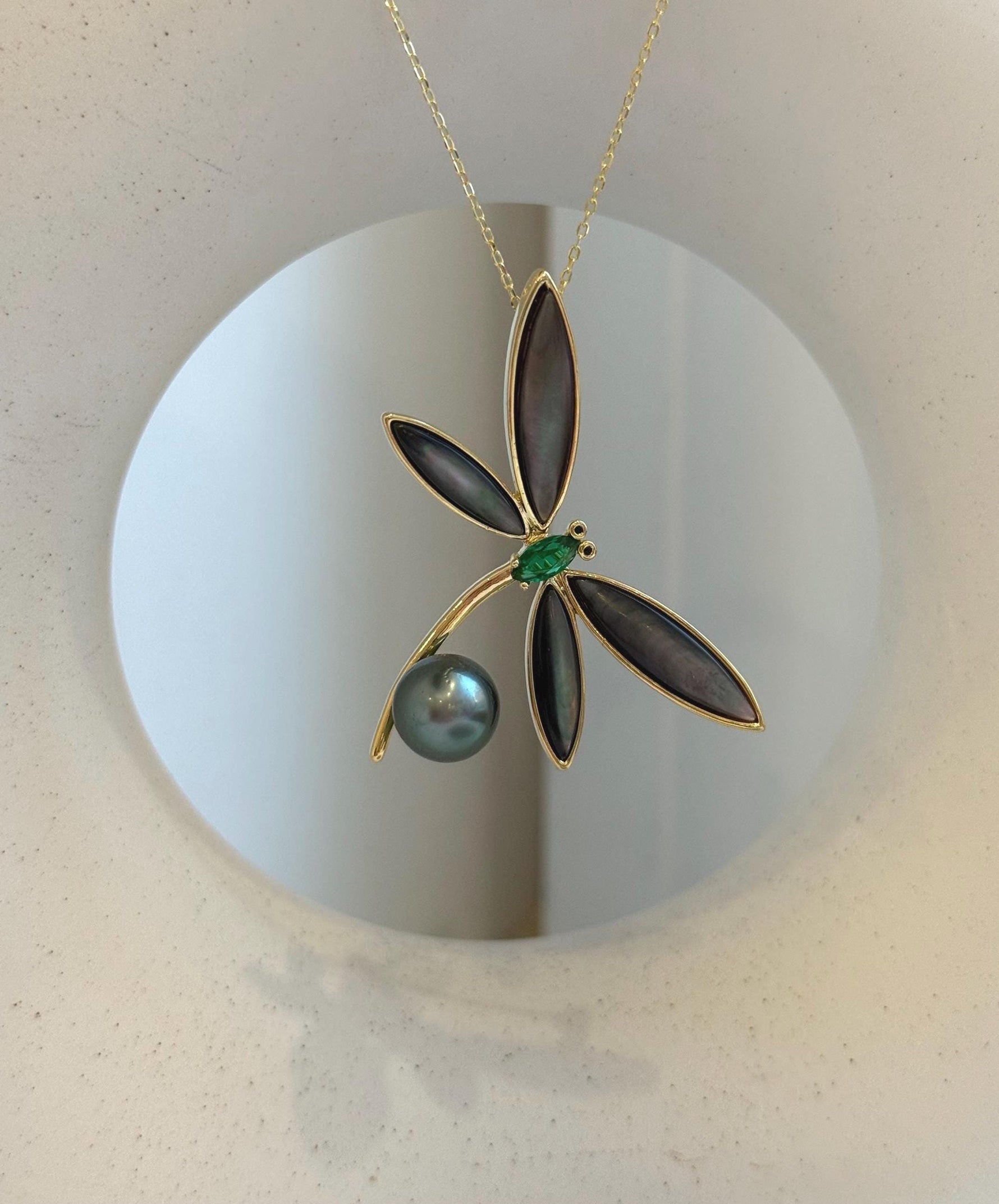 Elly’s Tahitian peacock Ocean Pearl dragonfly Brooch pendant 2in1: Extreme luster mirrored, 9.6mm, 4.6x3.5cm, s925 silver chain not include