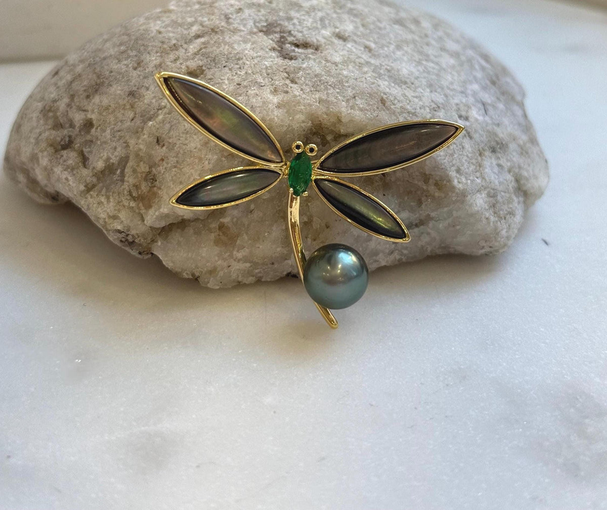 Elly’s Tahitian peacock Ocean Pearl dragonfly Brooch pendant 2in1: Extreme luster mirrored, 9.6mm, 4.6x3.5cm, s925 silver chain not include