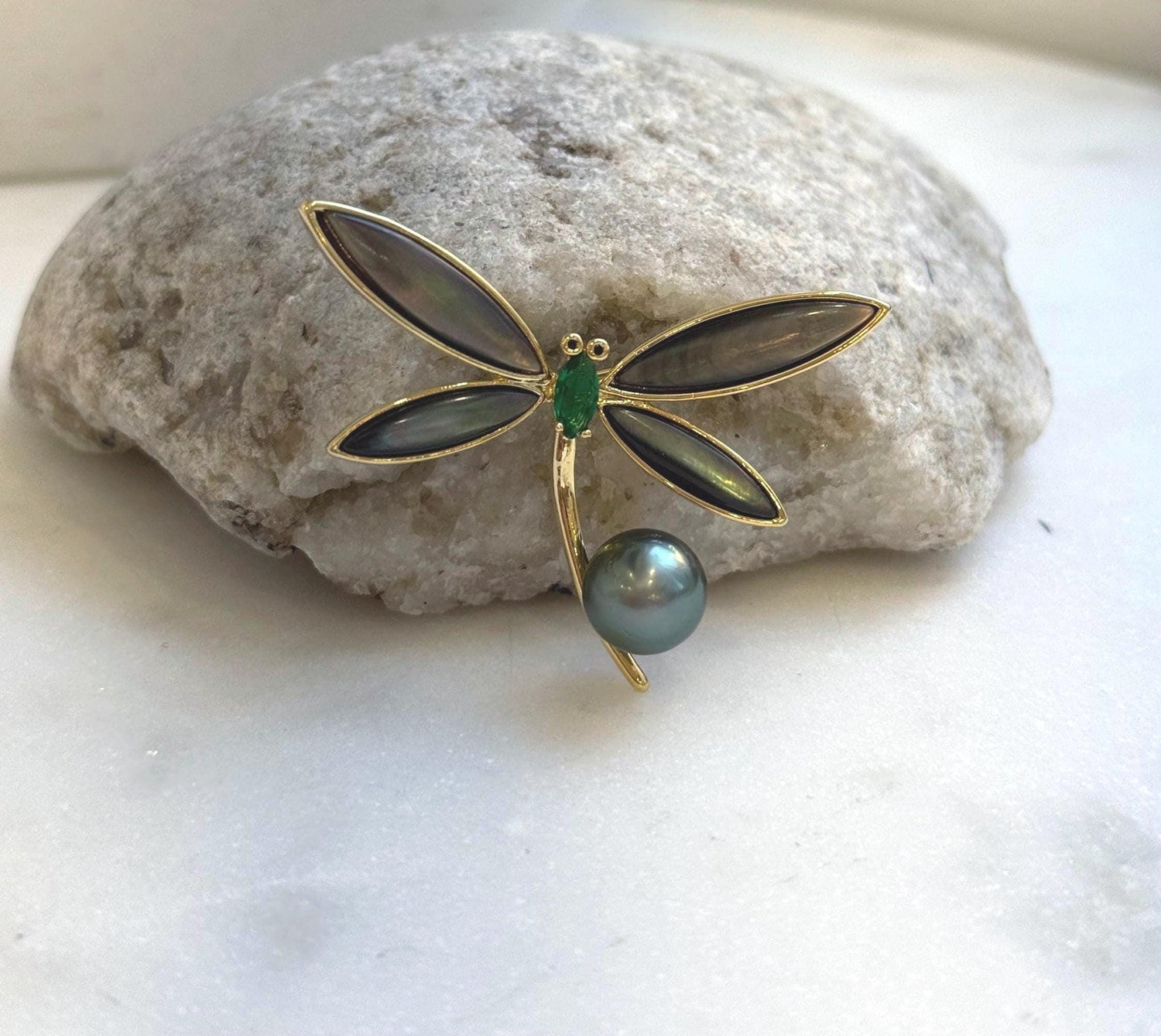 Elly’s Tahitian peacock Ocean Pearl dragonfly Brooch pendant 2in1: Extreme luster mirrored, 9.6mm, 4.6x3.5cm, s925 silver chain not include