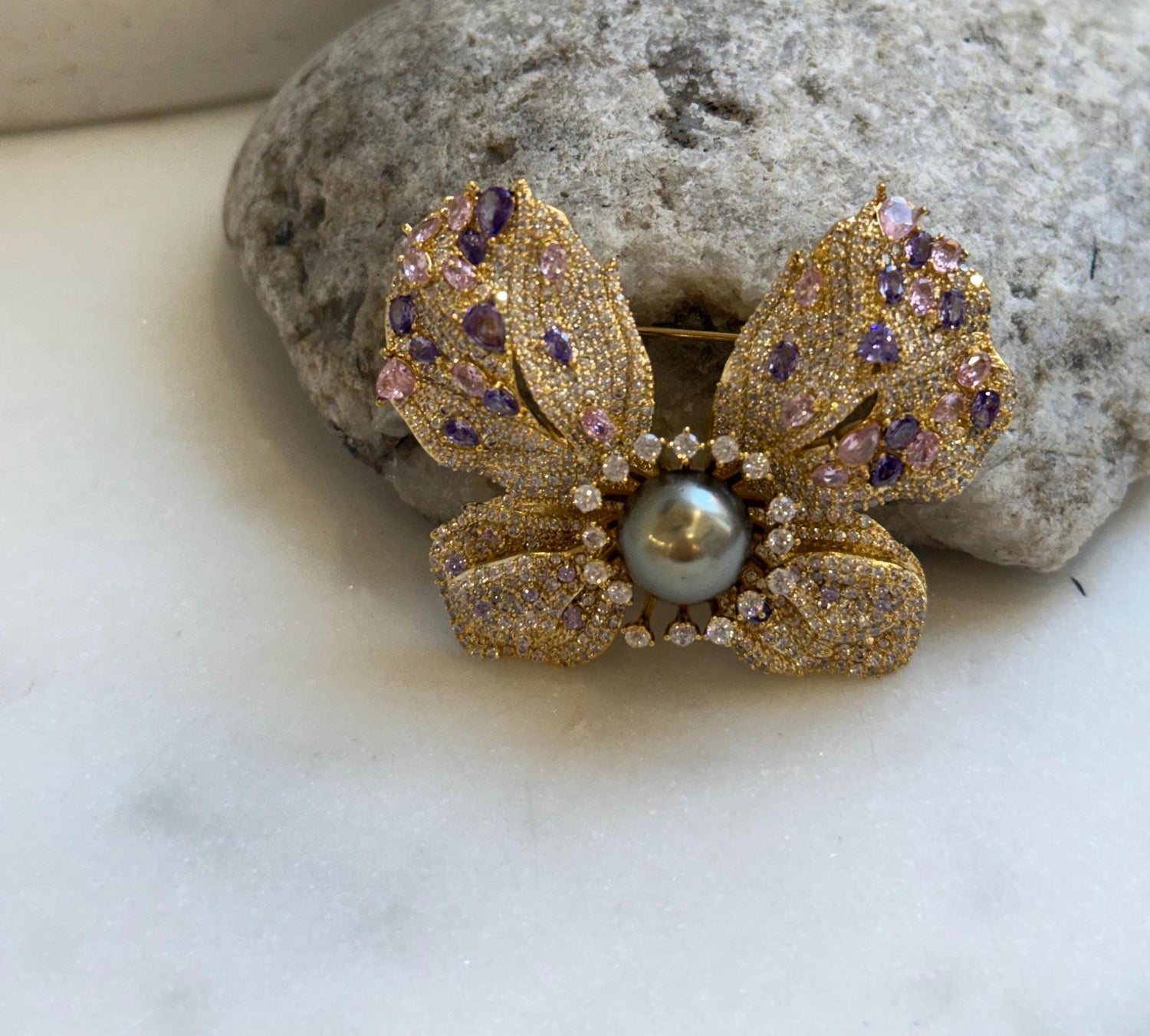 Elly’s Tahitian olive gold Ocean Pearl butterfly Brooch pendant 2in1: Extreme luster mirrored, 9.1mm, 5x4cm, no chain. gift for her