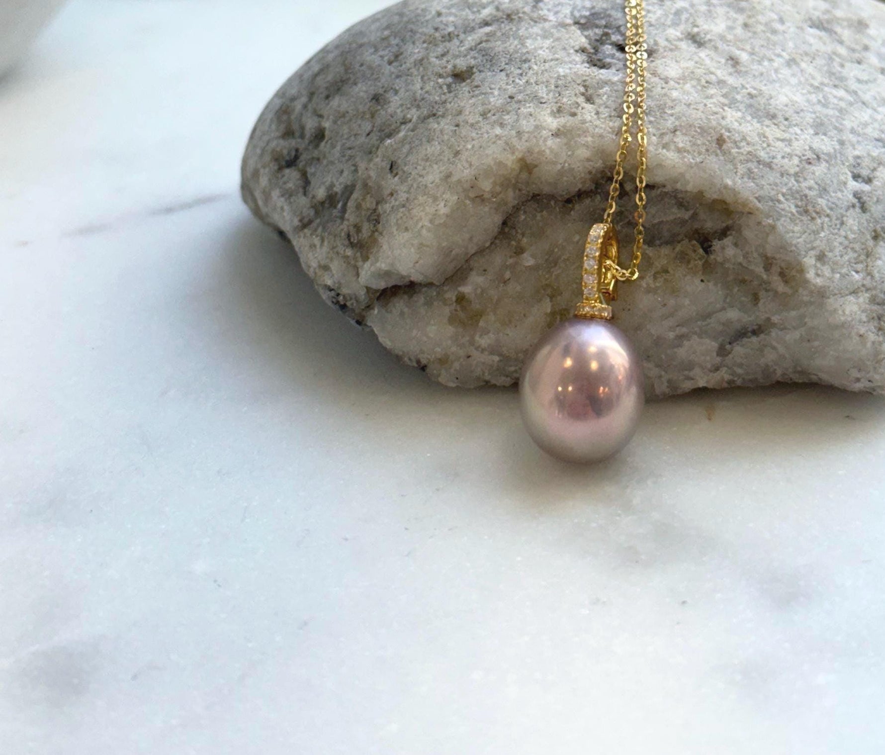 Elly’s 12.9x14.3mm Edison Pearl Pendant: Extreme luster mirrored, metallic rose pearl, 2.5cm, s925 silver minimalist pendant necklace set.gift for her