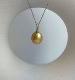 Elly’s 13.4x14.7mm South Sea ultra Golden ocean pearl Pendant: Strong luster, 2.4cm high, S925 Silver minimalist pendant Chain Set.gift for her