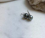 Elly’s 10mm Tahitian Platinum ocean Pearls High heel Earrings Hooks: Extreme luster Mirrored, 2.1cm high, S925 silver earrings hooks. gift for her daily earrings