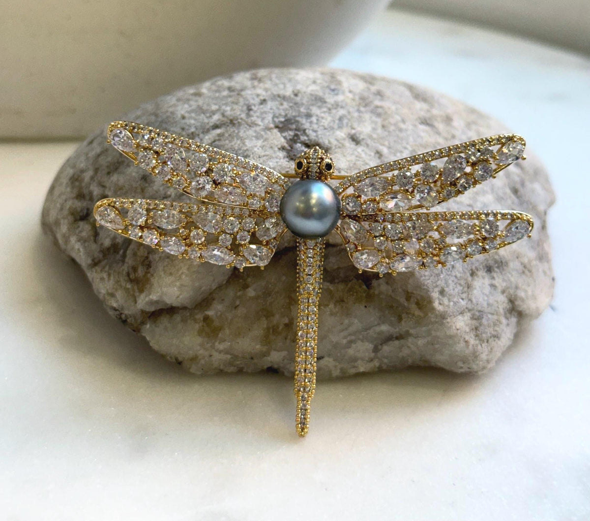 Elly’s Tahitian platinum Ocean Pearl dragonfly Brooch pendant 2in1: Extreme luster mirrored, 9.3mm, 7x5cm, gift for her