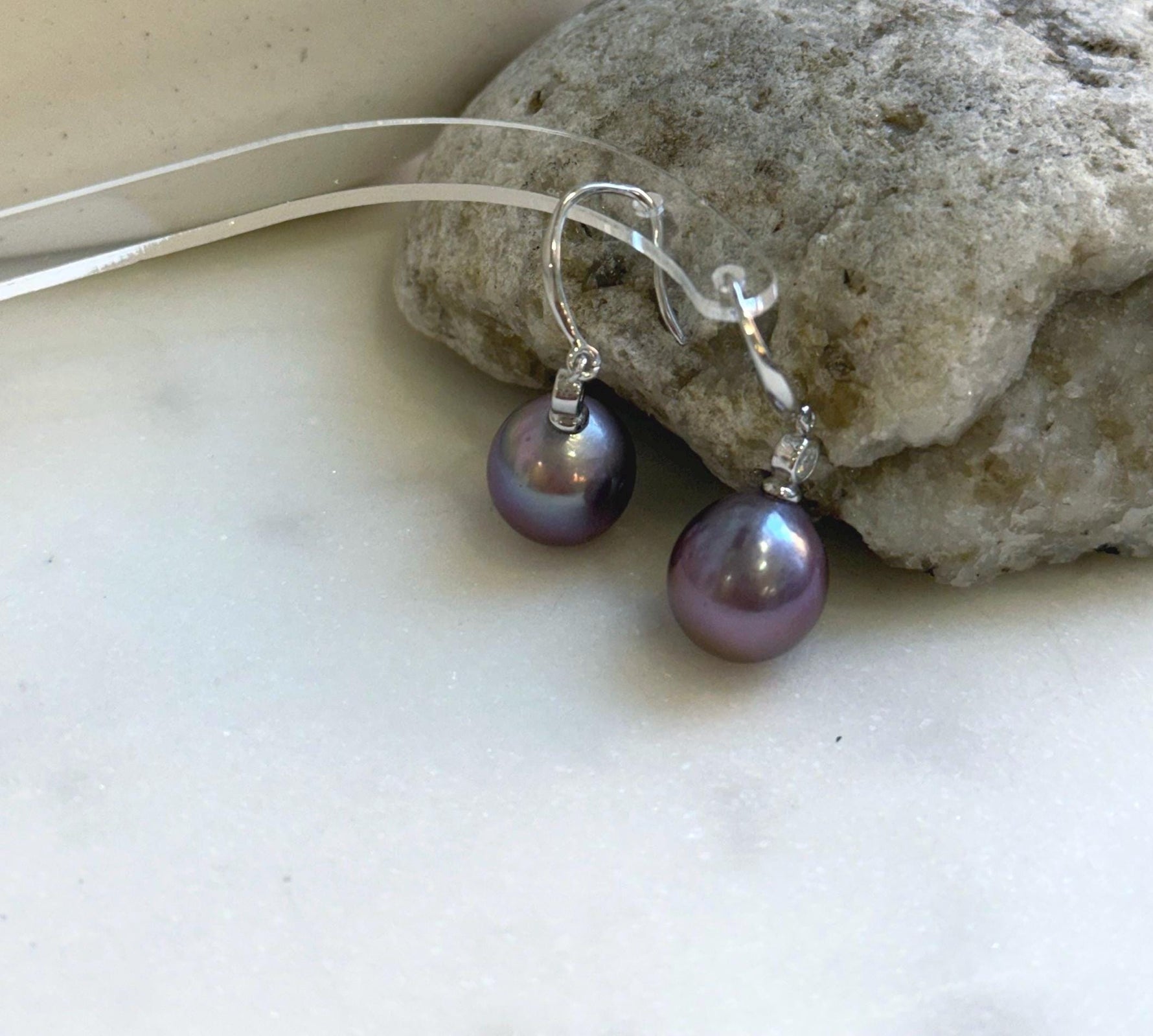 Elly’s Insale 11.1mm purple Edison Pearls Earrings hooks: Extreme luster Mirrored, 3cm high, S925 silver dangle earrings.gift for her daily office pearls earrings