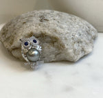 Elly’s 10.4mm Tahitian silver platinum Ocean Pearl owl Brooch: Extreme luster mirrored, 1.2x2.7cm, Pearl jewelry idea.