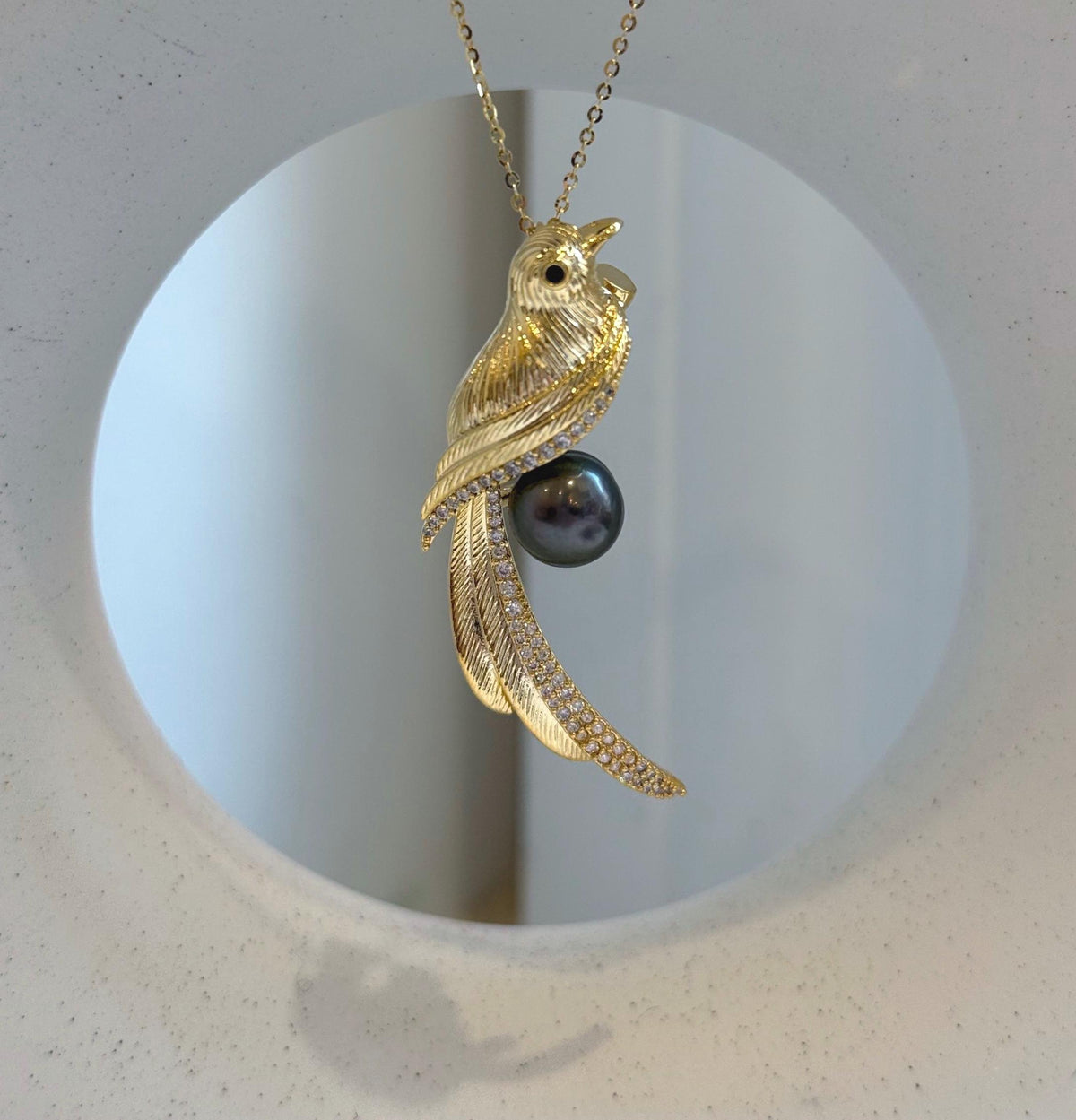 Elly’s Tahitian peacock hunter Ocean Pearl Bird Brooch pendant 2in1: Extreme luster mirrored, 9.1mm, 1.7x5cm, gift for her holiday