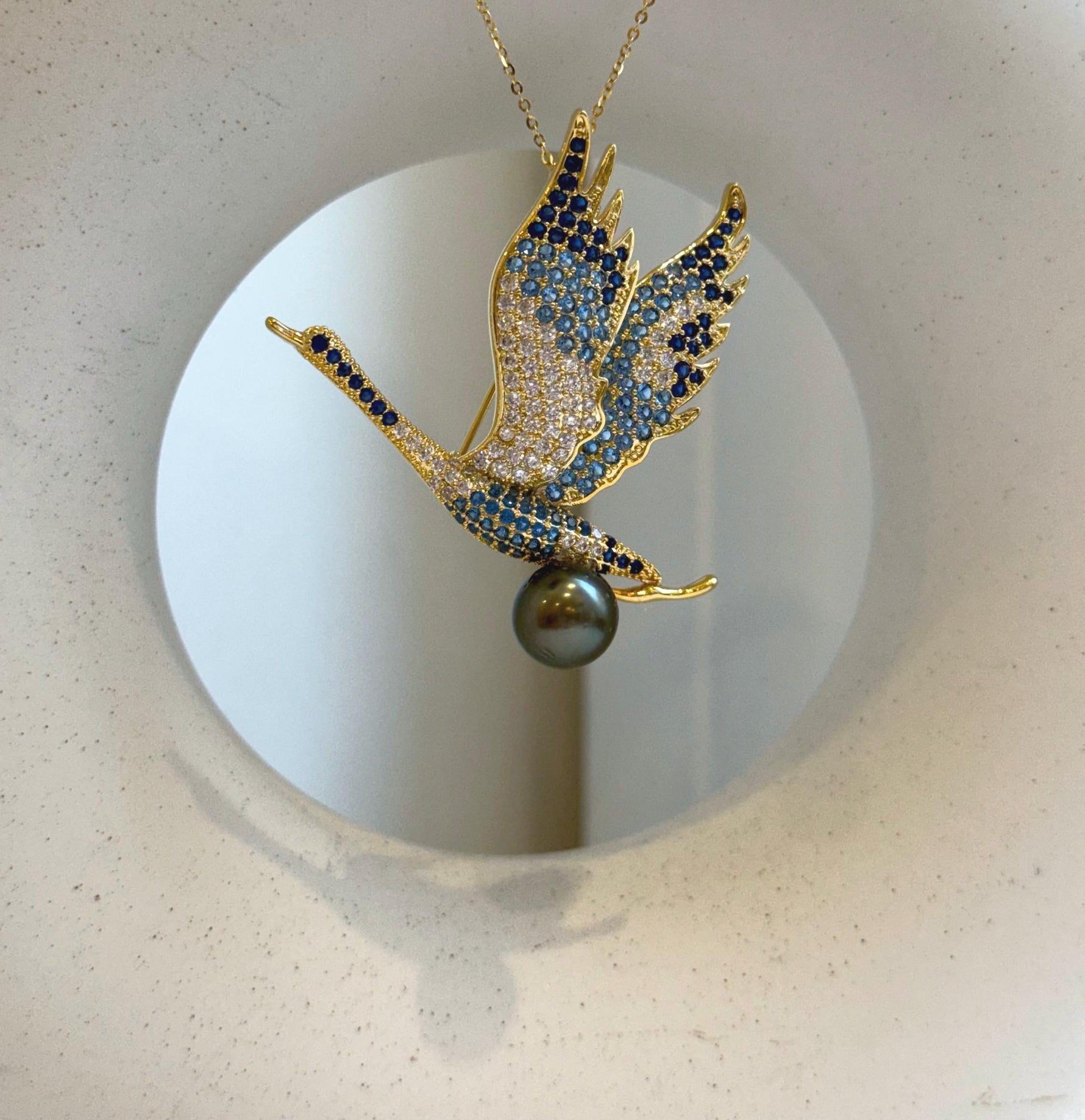 Elly’s Tahitian peacock hunter Ocean Pearl Bird Brooch pendant 2in1: Extreme luster mirrored, 10.3mm, 5x5cm, no chain. gift for her daily office brooches