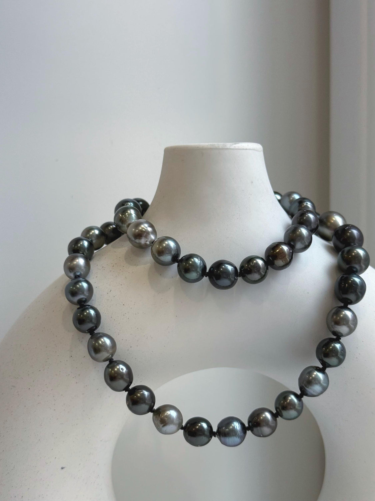 Elly’s 43pcs 8.9-11.1mm Tahitian Multicolor Ocean Pearls Necklace: extreme luster mirrored, knotted 20.5”, S925 silver necklace.gift for her wedding