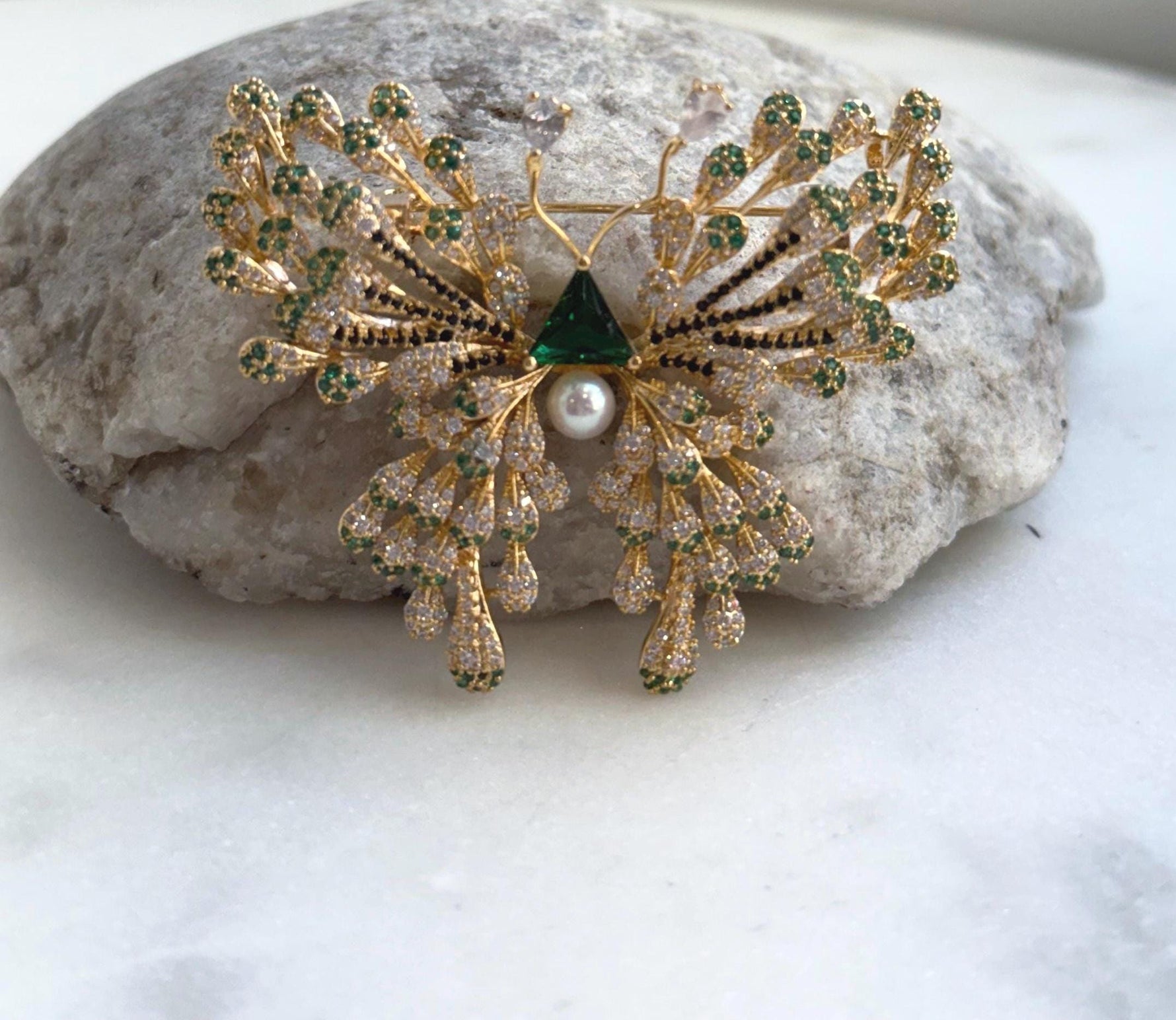 Elly’s White Pearl butterfly Brooch Pendant 2in1: Extreme luster mirrored,  4.5mm, 5.3x4.5cm, gift for her anniversary