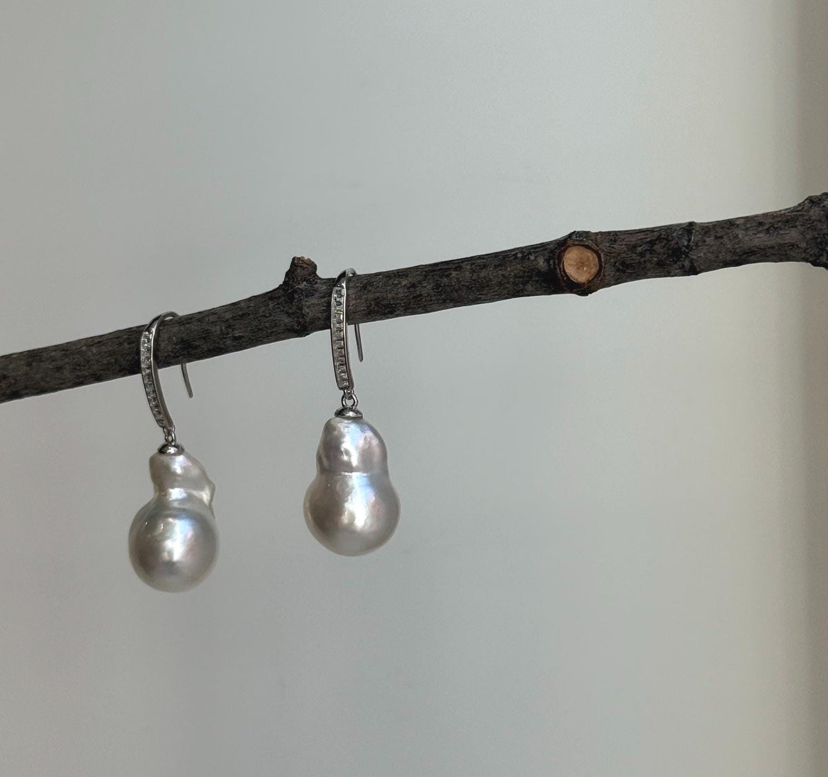 Elly’s Australian ocean white  Pearls dazzling earrings hooks: Extreme luster mirrored, To 18.8mm, s925 silver earrings. gift for her