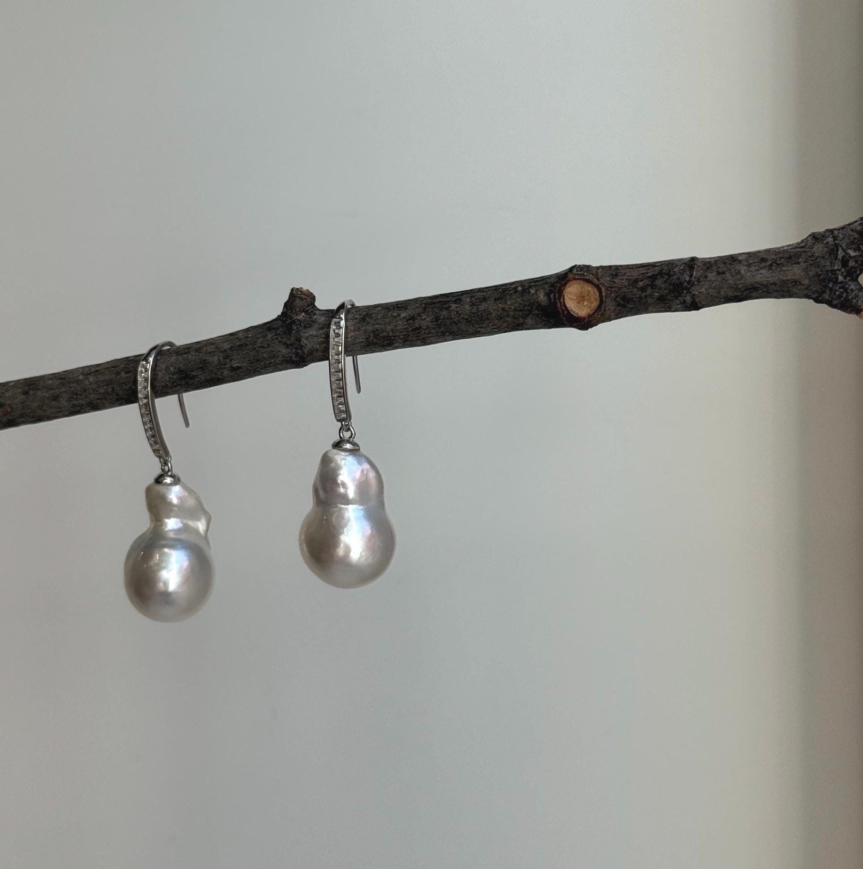 Elly’s Australian ocean white  Pearls dazzling earrings hooks: Extreme luster mirrored, To 18.8mm, s925 silver earrings. gift for her