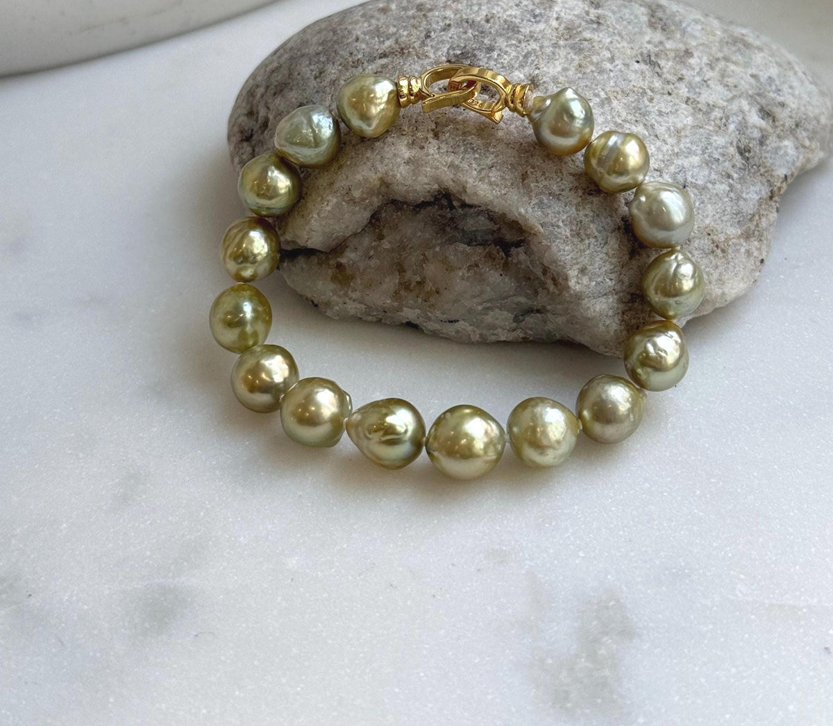 Elly’s 16pcs 8.9-10.2mm Genius south sea Tea Golden ocean Pearls Bracelet: Extreme luster mirrored, 7.7”, S925 silver bracelet. gift for her wedding