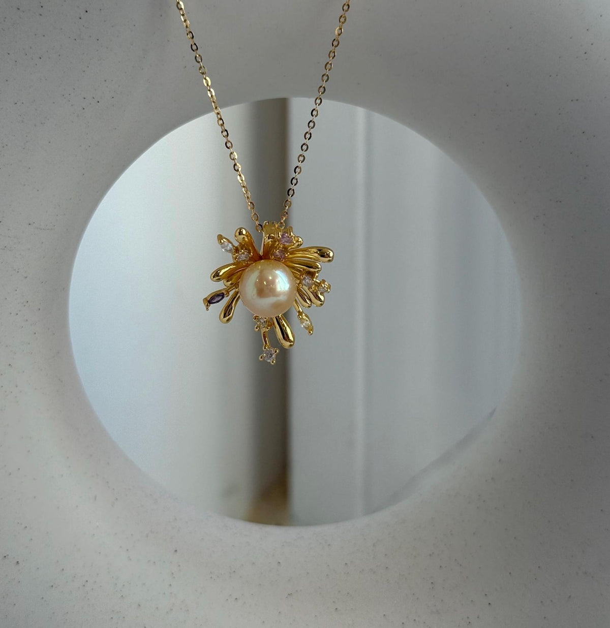 Elly’s 8.8mm South sea gold iridescent Pearl Fireworks Pendant: Extreme luster mirrored, 2.3cm high, S925 silver Pendant with silver chain.