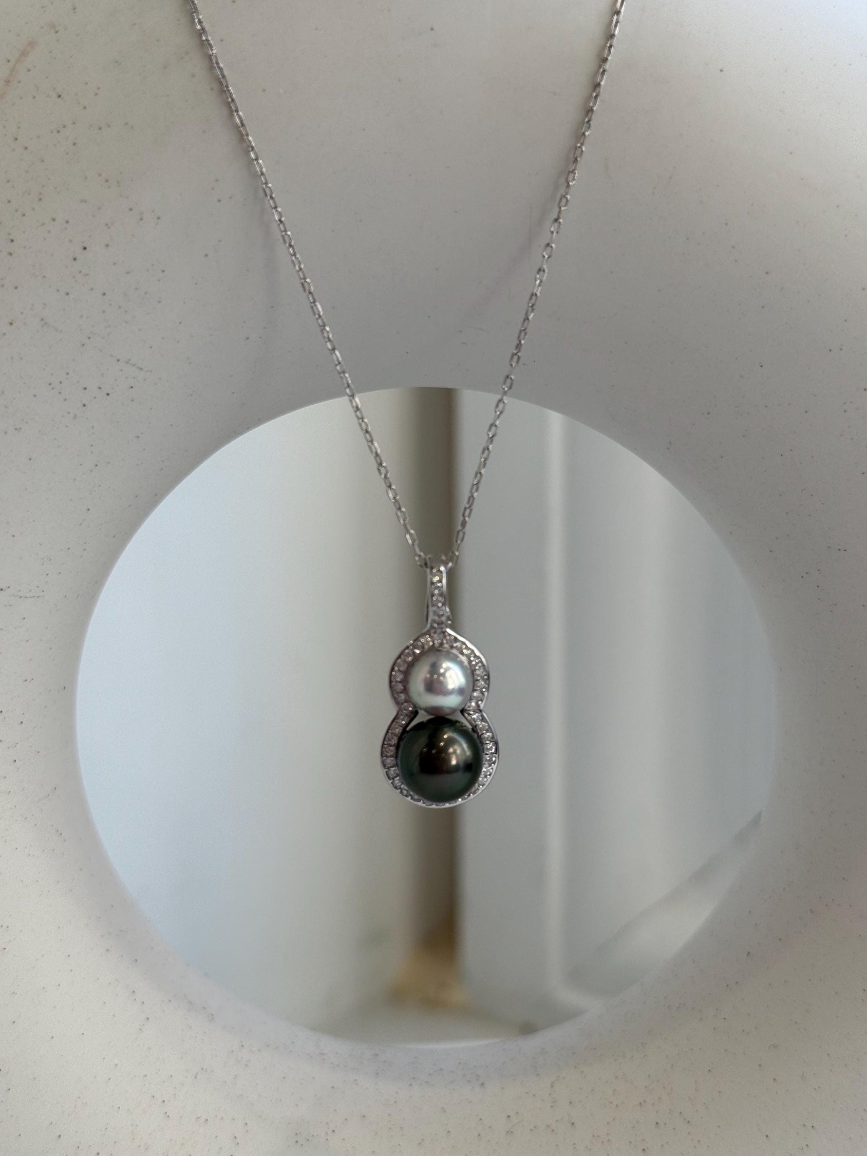 Elly’s Double blue silver Akoya Black platinum Tahitian pearls Pendant: 6.3-8.3mm, 2.5cm high, Extreme luster, S925 Silver gourd pendant. gift for her