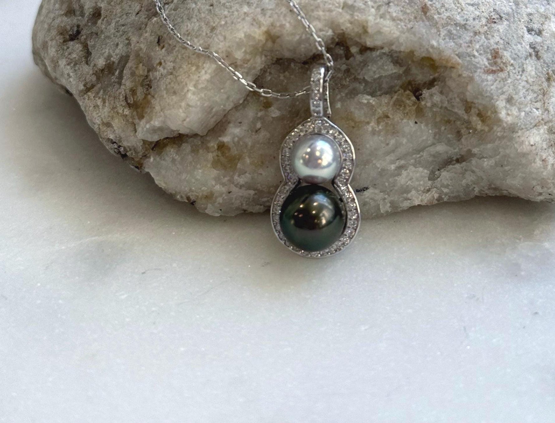 Elly’s Double blue silver Akoya Black platinum Tahitian pearls Pendant: 6.3-8.3mm, 2.5cm high, Extreme luster, S925 Silver gourd pendant. gift for her daily office pendant