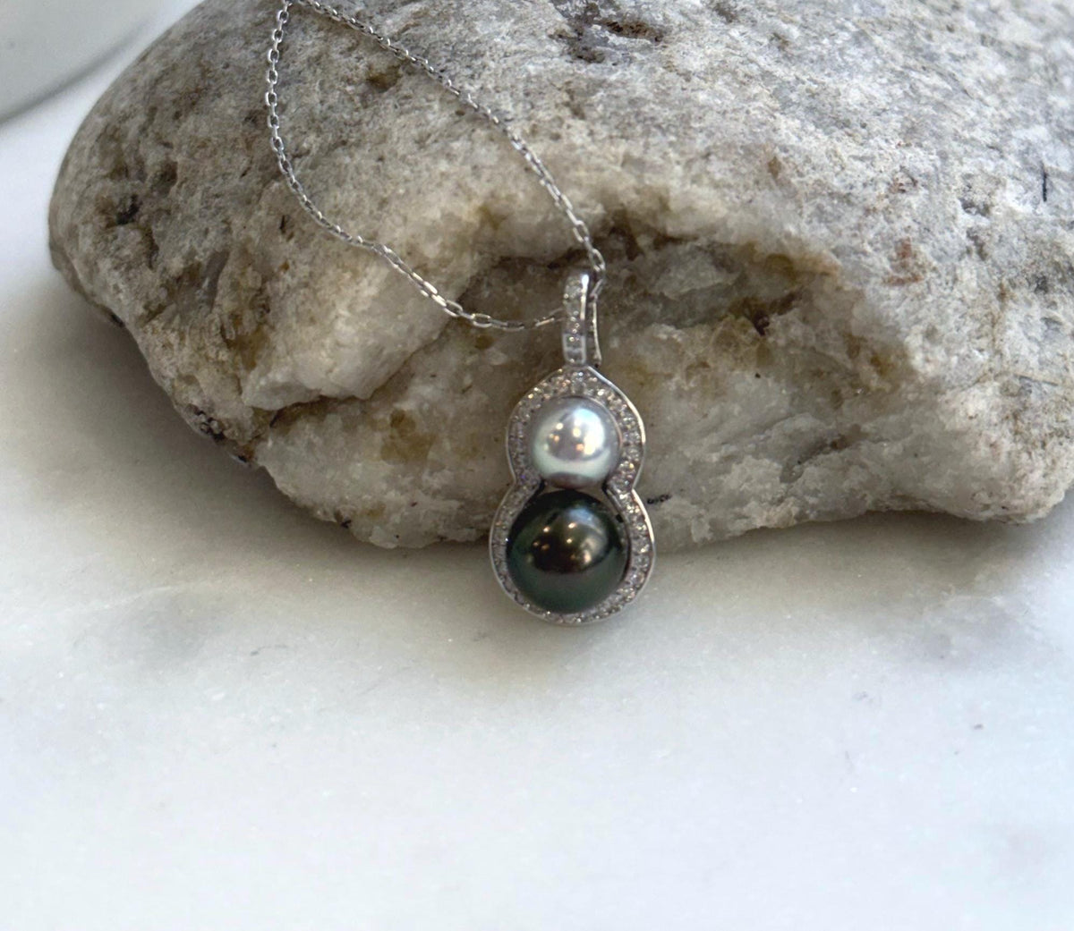 Elly’s Double blue silver Akoya Black platinum Tahitian pearls Pendant: 6.3-8.3mm, 2.5cm high, Extreme luster, S925 Silver gourd pendant. gift for her