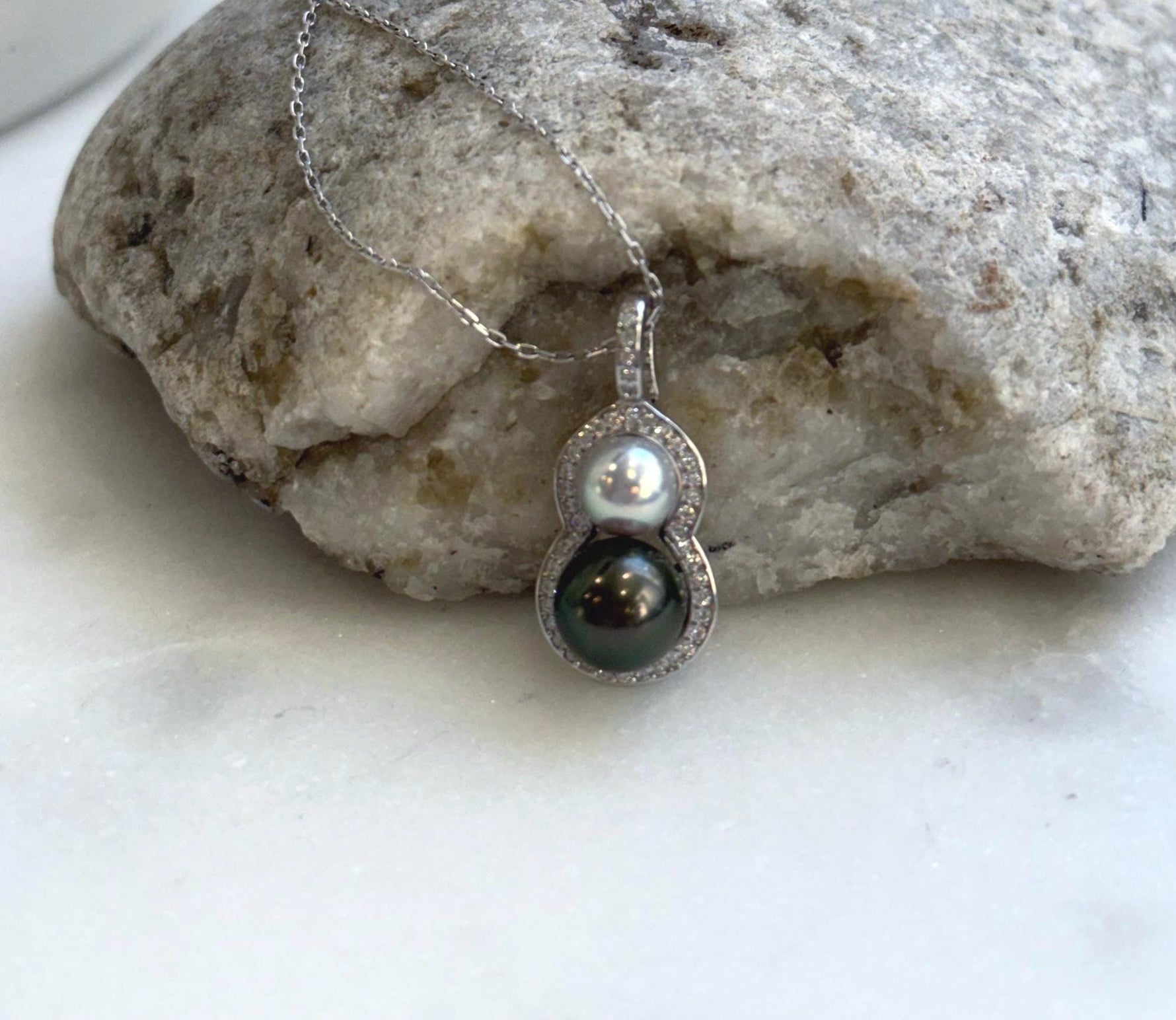 Elly’s Double blue silver Akoya Black platinum Tahitian pearls Pendant: 6.3-8.3mm, 2.5cm high, Extreme luster, S925 Silver gourd pendant. gift for her