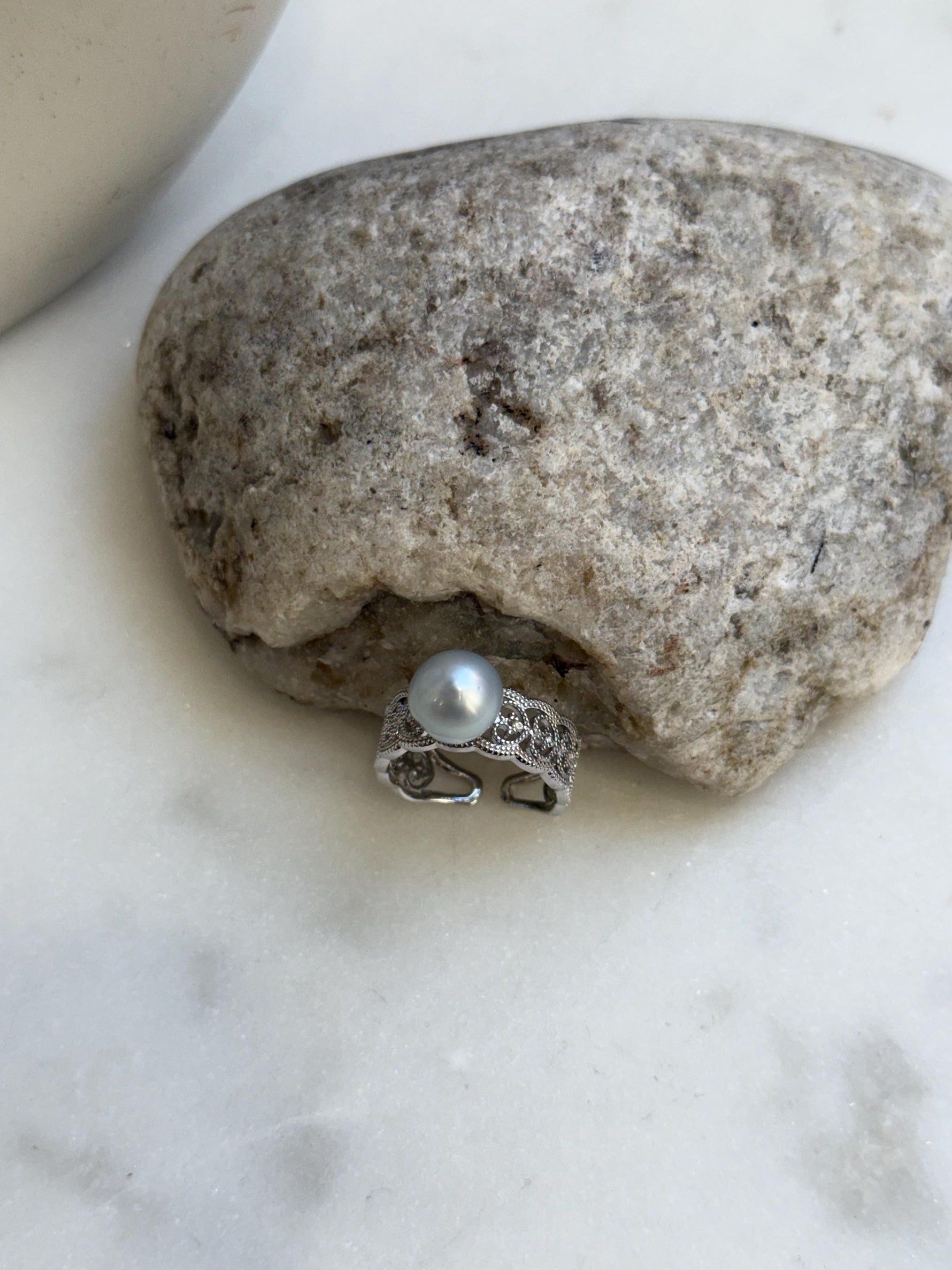 Elly’s 9.1x9.5mm Blue silver Australian Ocean White pearl Ring: Extreme luster mirrored, S925 Silver Adjustable Lace Ring.