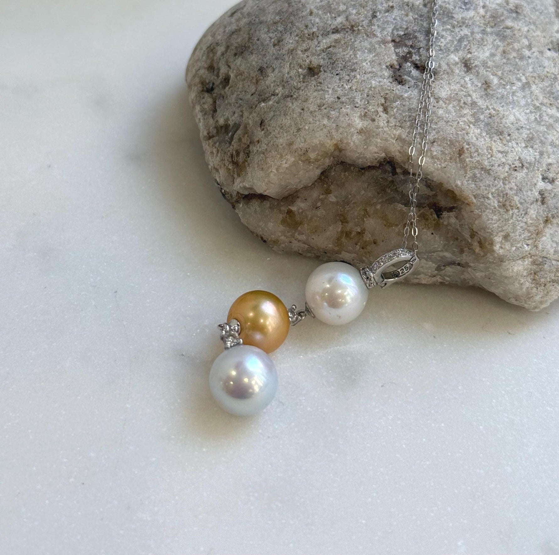 Elly’s 3pcs 11-11.2mm Edison Pears Pendant: Extreme luster mirrored, white golden blue pearls, 5.5cm, s925 silver necklace set.