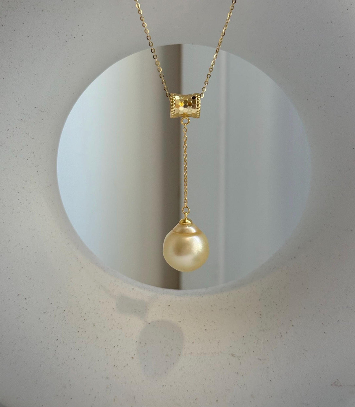 Elly’s 13x14mm South Sea light Gold ocean Pearl pendant: Extreme luster mirrored. 4.8cm high, S925 silver with gold plated cool pendant set