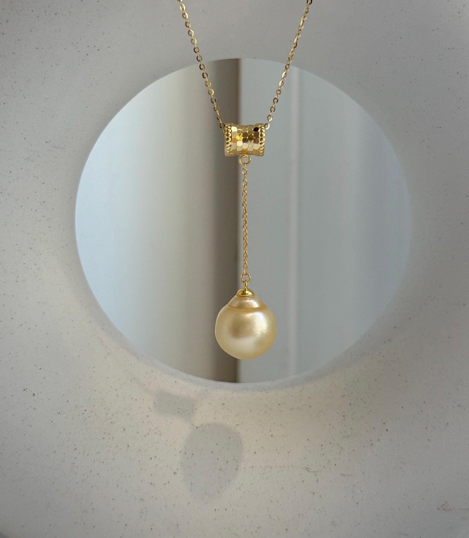 Elly’s 13x14mm South Sea light Gold ocean Pearl pendant: Extreme luster mirrored. 4.8cm high, S925 silver with gold plated cool pendant set