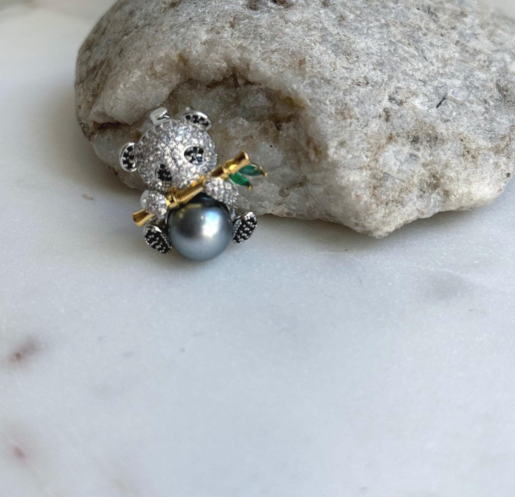Elly’s 10.3mm Tahitian silver platinum Ocean Panda Brooch Pendant 2in1: Extreme Luster mirrored, 2.2x2.3cm, gift for her graduation jewelry