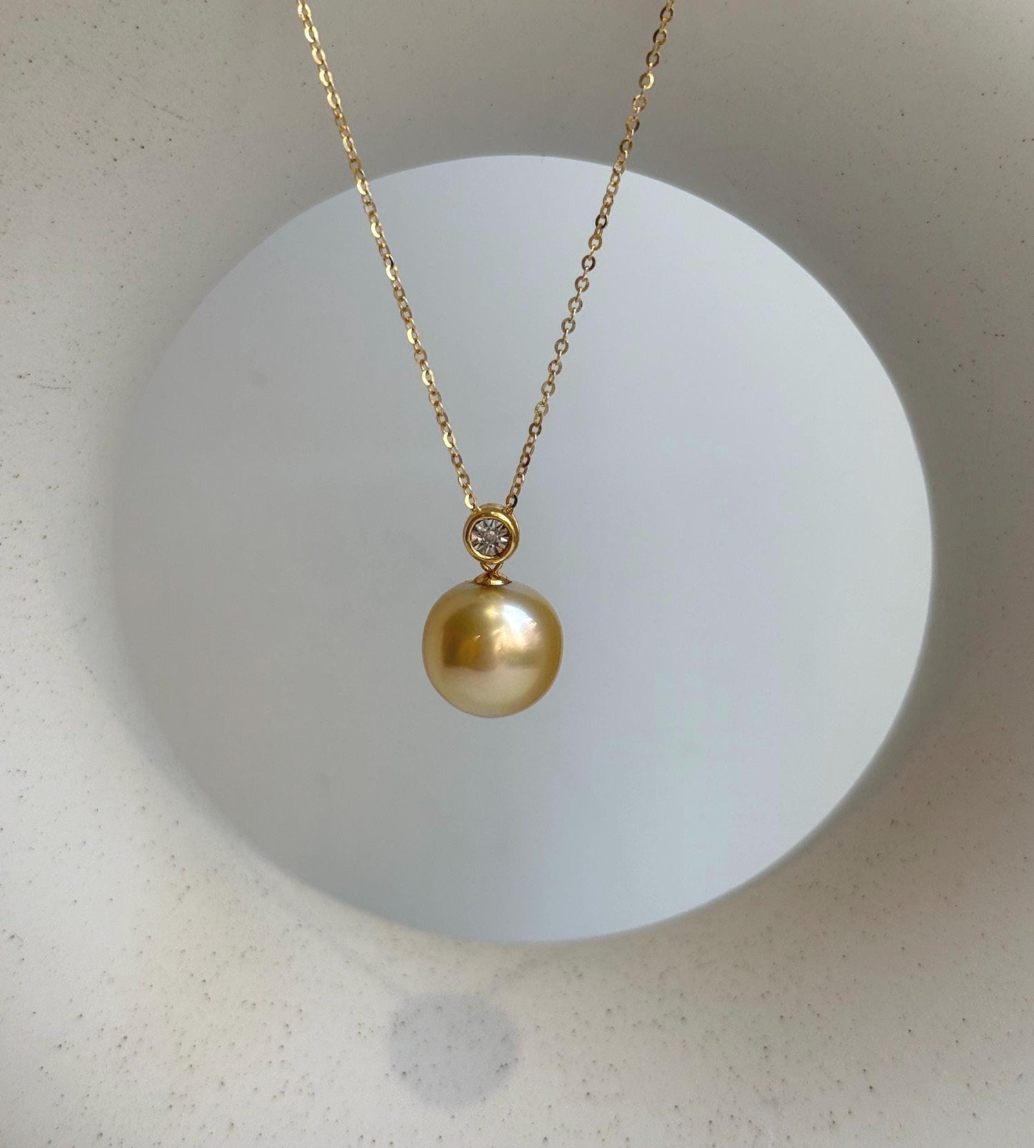 Elly’s Au750 18K Gold Genius South Sea Golden ocean Pearl Pendant: 12mm, Extreme luster mirrored, 18k real gold 0.01ct real diamond. gift for her