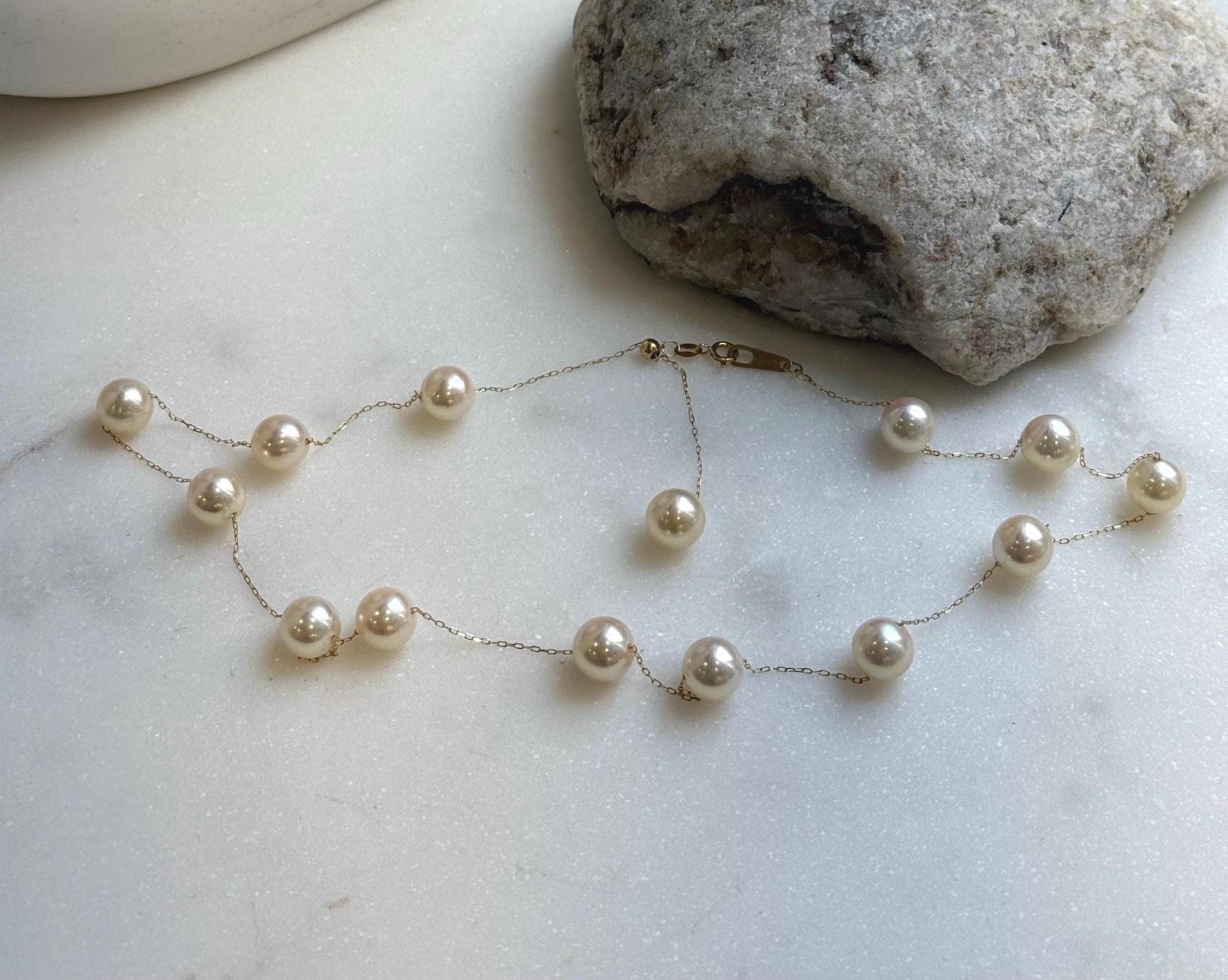 Elly’s Au750 18K Gold 14pcs, extreme luster Mirrored, Akoya Golden Ocean Pearls  vintage Satellite Necklace, 7.5-8mm, 17.7”. gift for her high quality pearls 18k real gold necklace