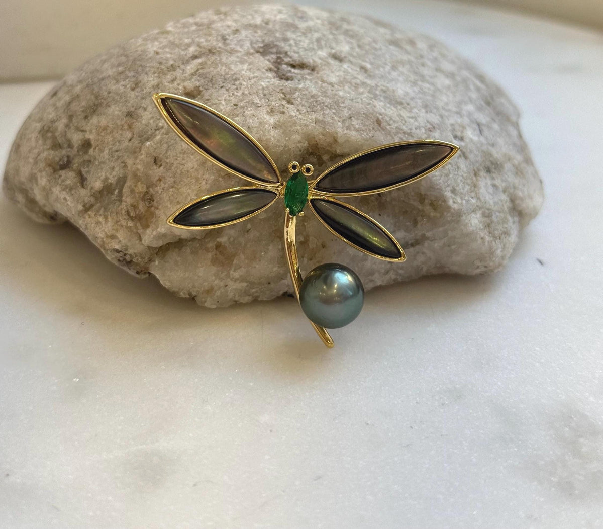 Elly’s Tahitian peacock Ocean Pearl dragonfly Brooch pendant 2in1: Extreme luster mirrored, 9.6mm, 4.6x3.5cm, s925 silver chain not include