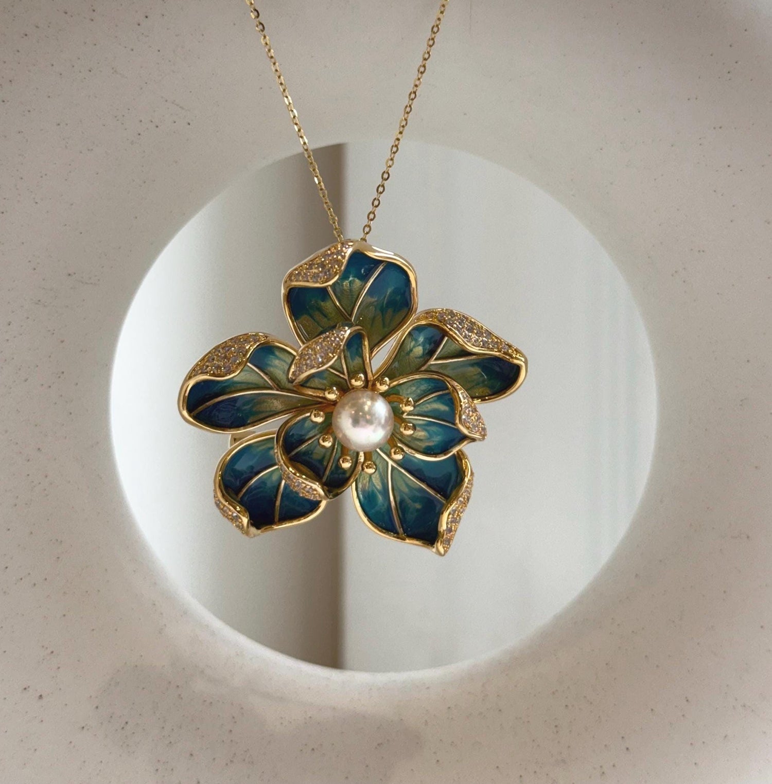 Elly’s Akoya 7.1mm Genius Ocean Ivory Pearl Floral Brooch Pendant 2in1: Extreme luster mirrored, 4.5cm dia, gift for her