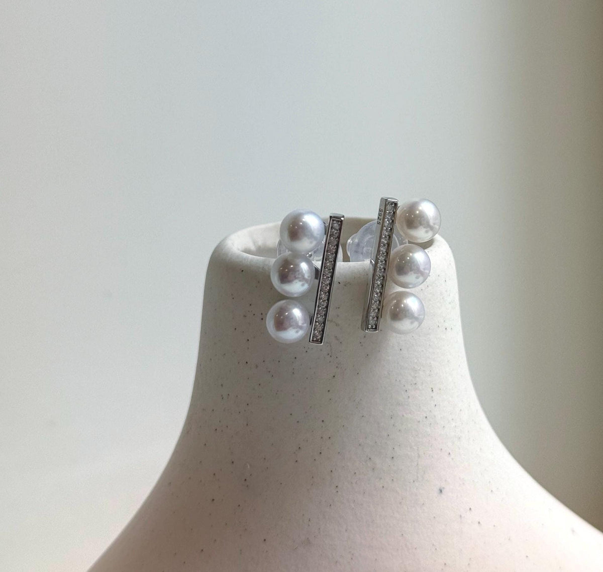 Elly’s 6pcs 6-6.2mm White Pearls Earrings: Extreme luster Mirrored, S925 silver earrings studs. Gift for her